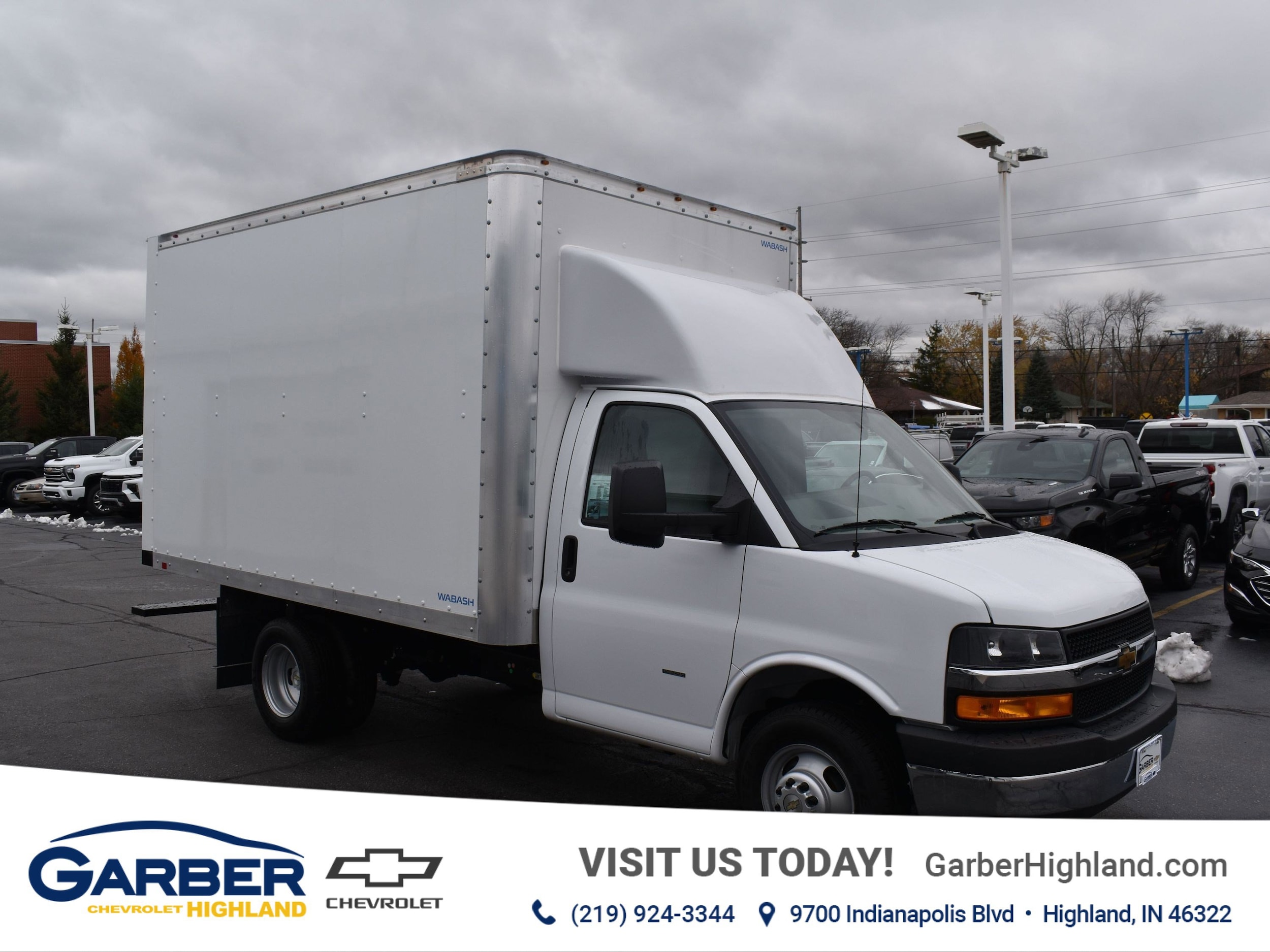 2024 Chevrolet Express Cutaway Base's photo