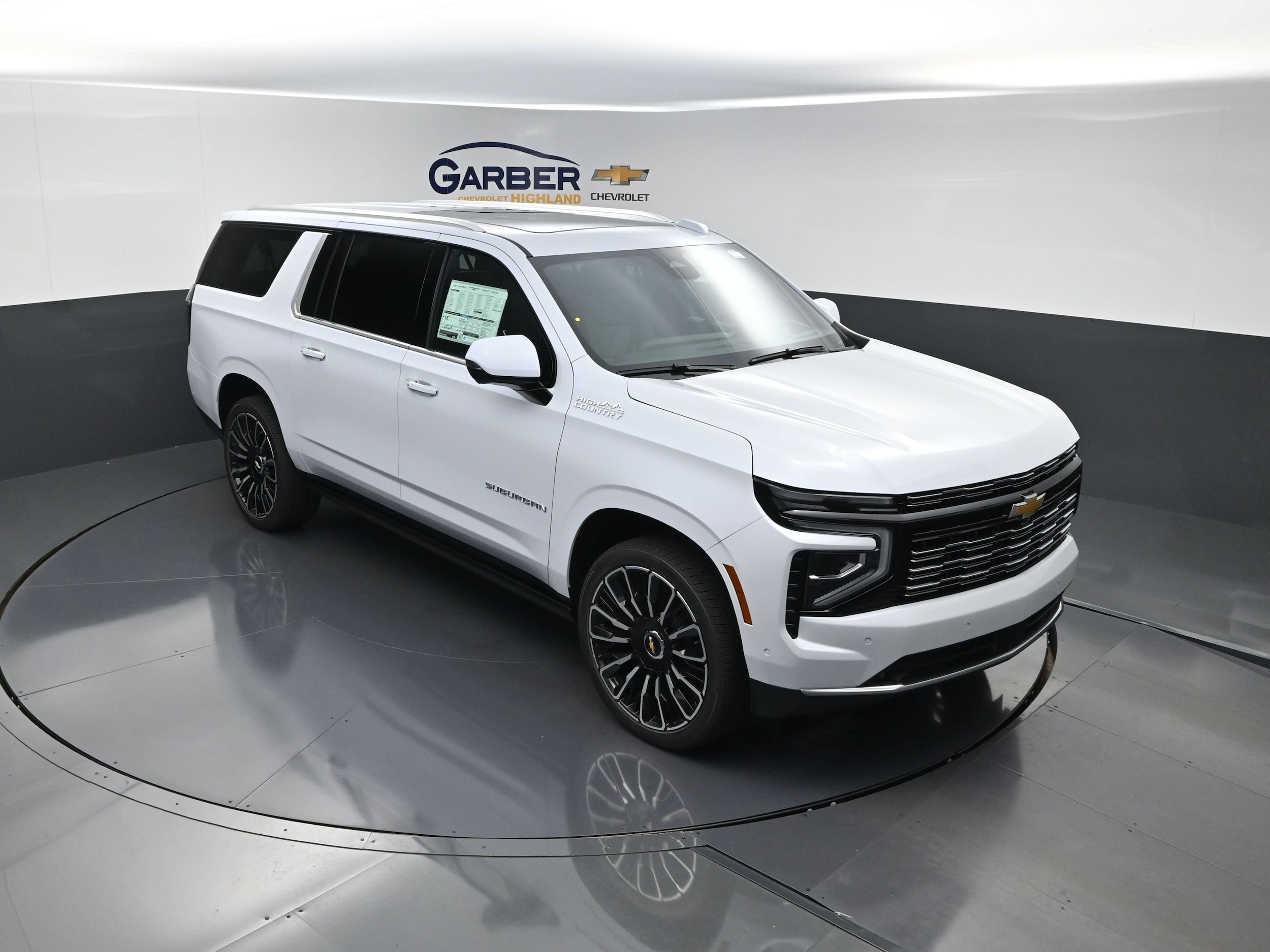2026 Chevrolet Suburban High Country 4WD's photo