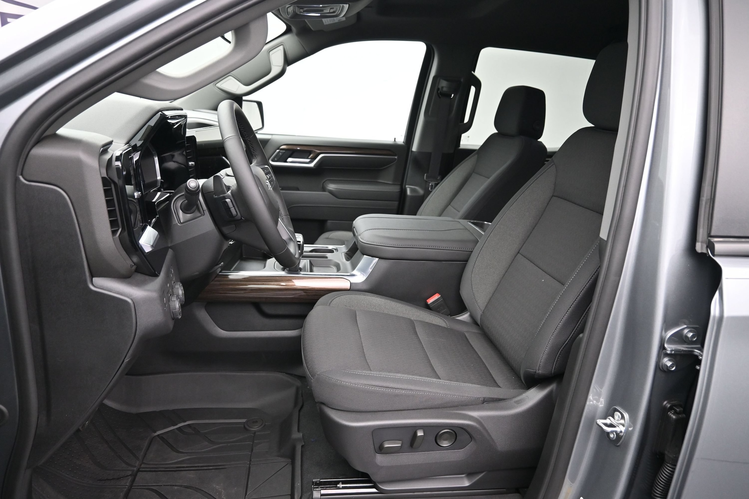 2026 Chevrolet Silverado 1500 RST - Photo 20