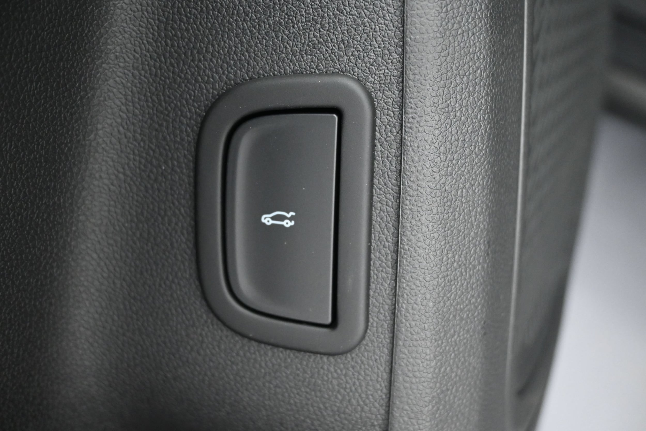 2027 Chevrolet Traverse LT - Photo 24