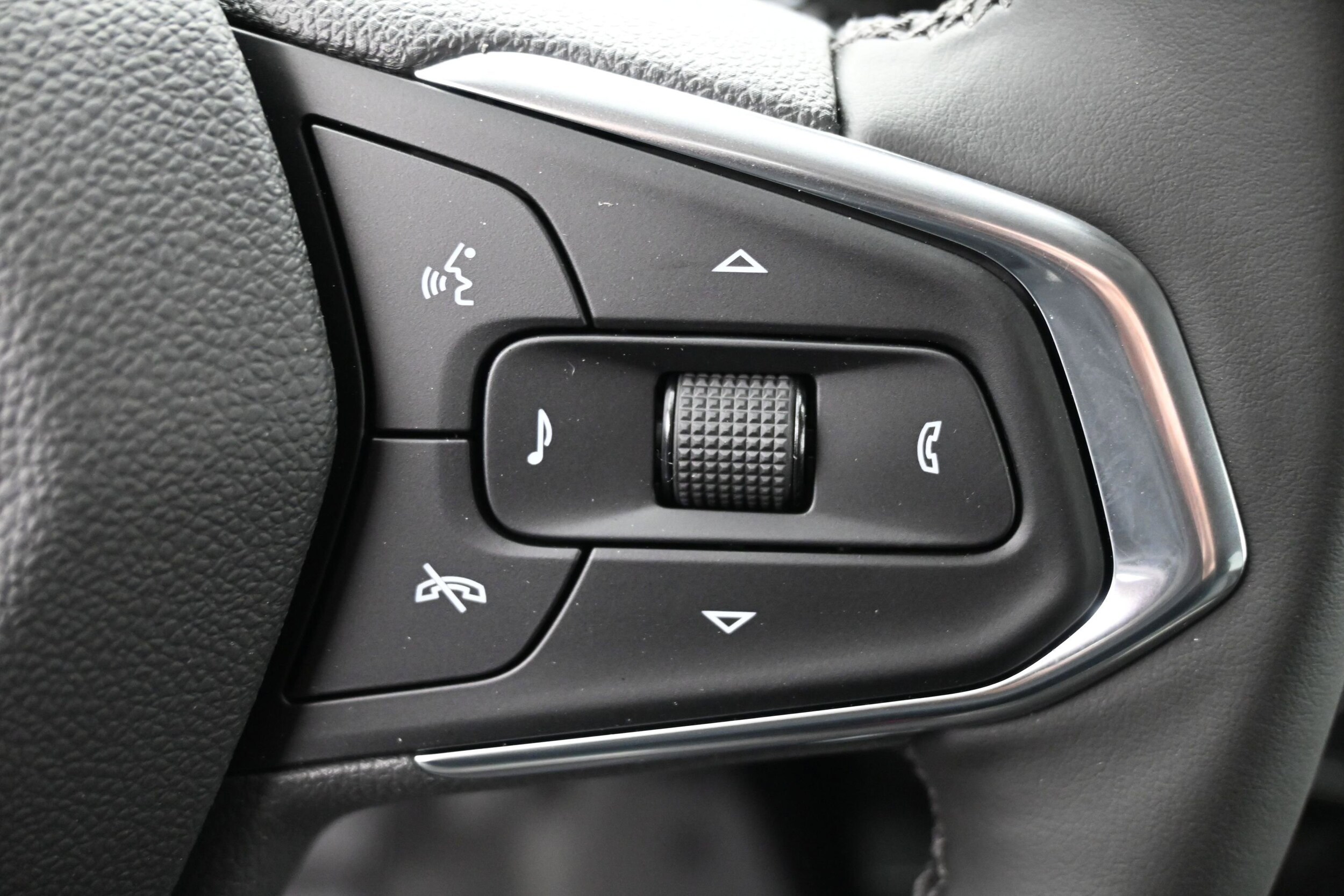 2026 Chevrolet Trax LT - Photo 28