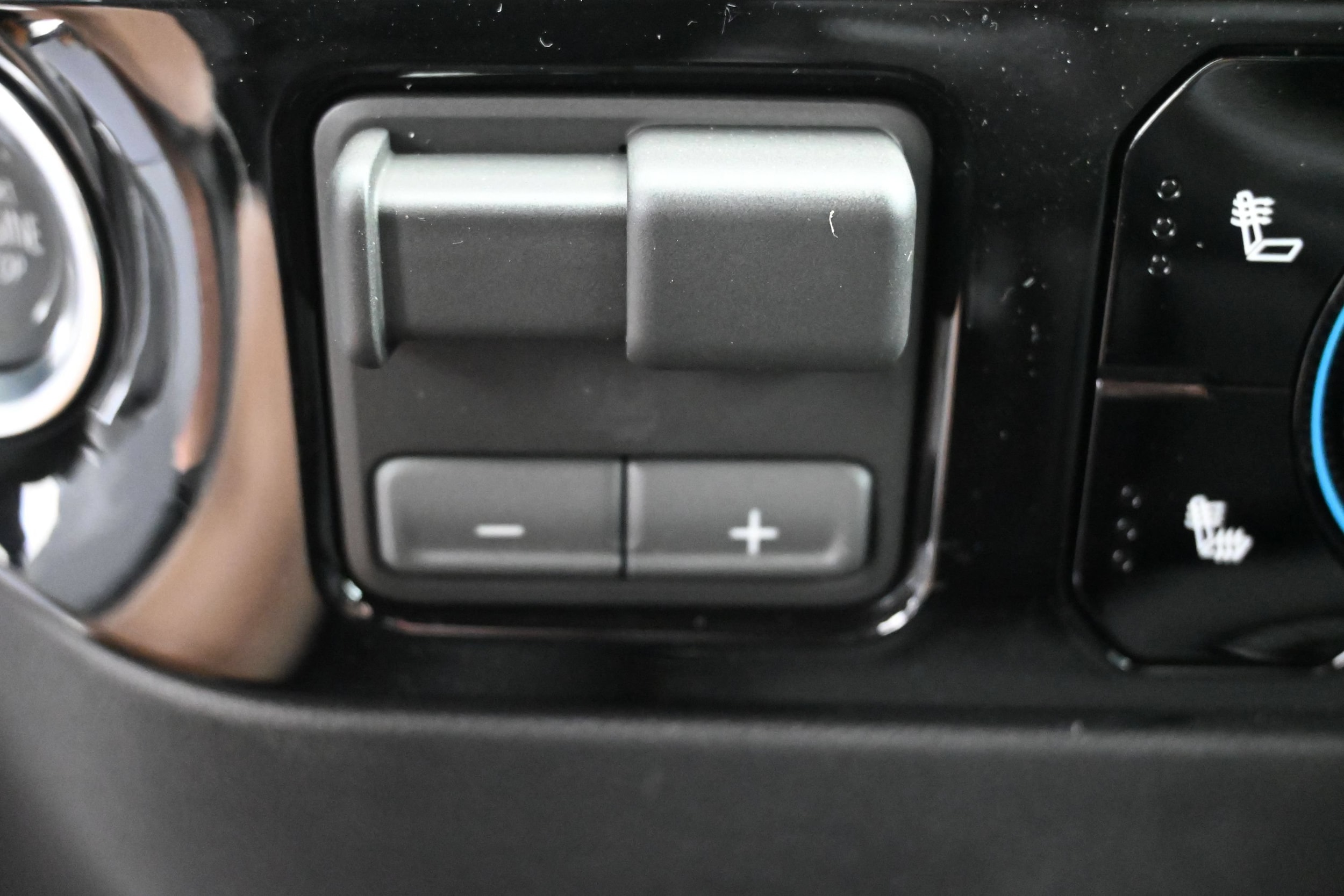 2026 Chevrolet Silverado 1500 RST - Photo 38