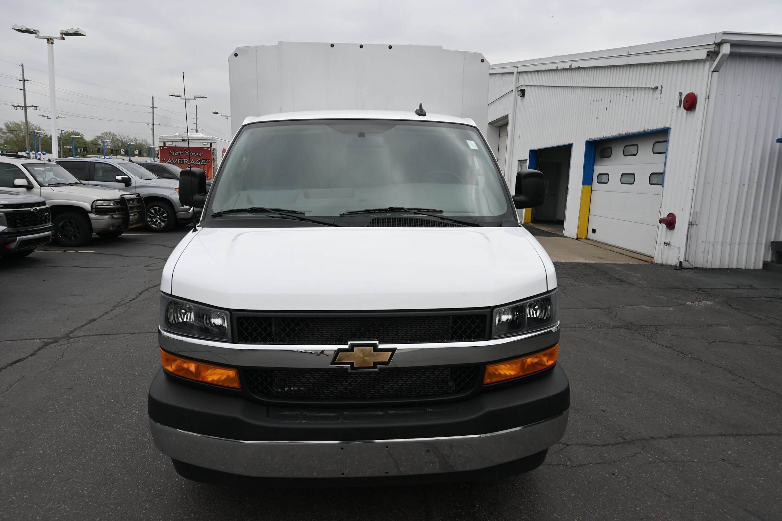 2025 Chevrolet Express Cutaway