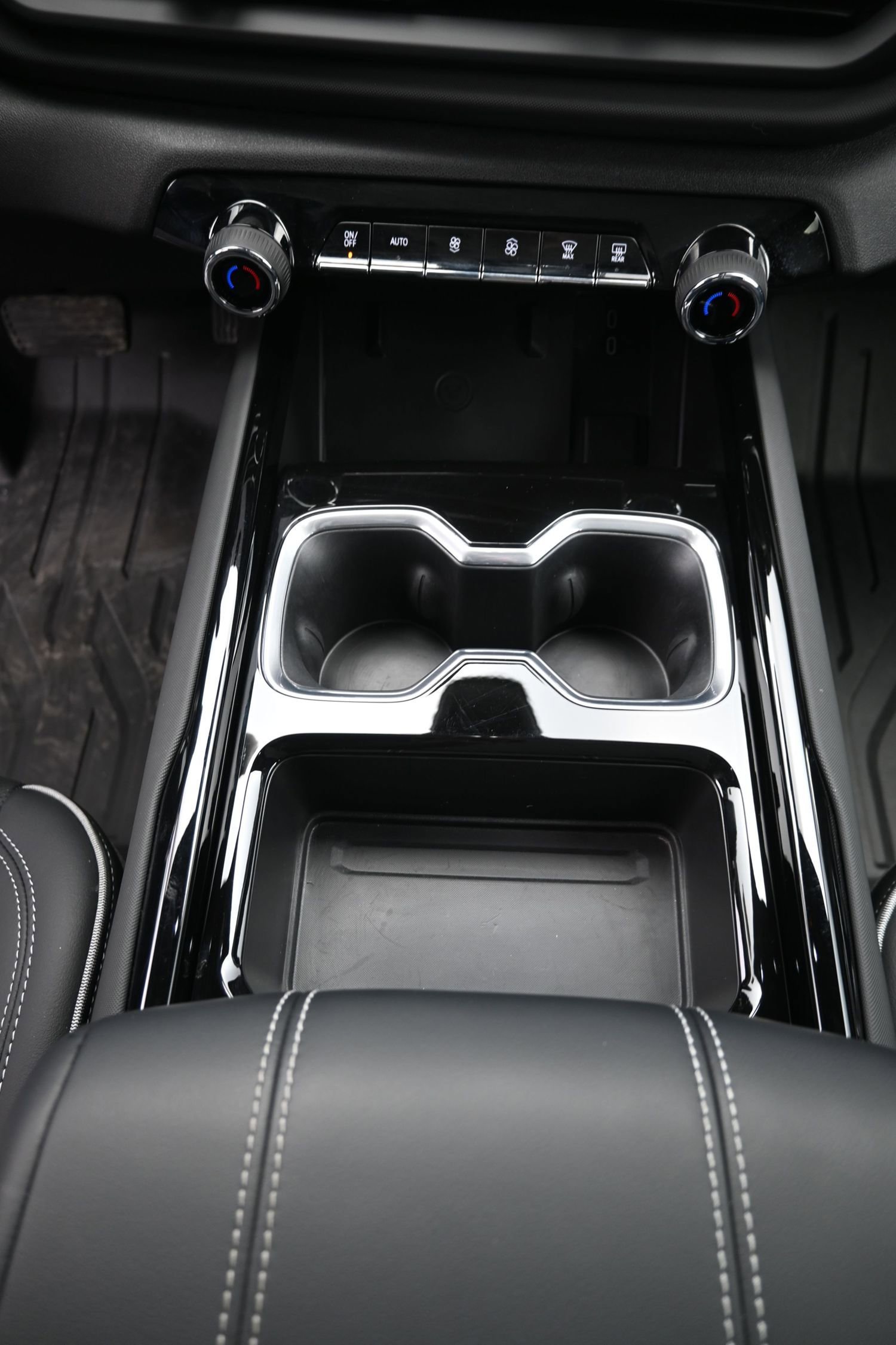 2026 Chevrolet Silverado EV LT - Photo 51