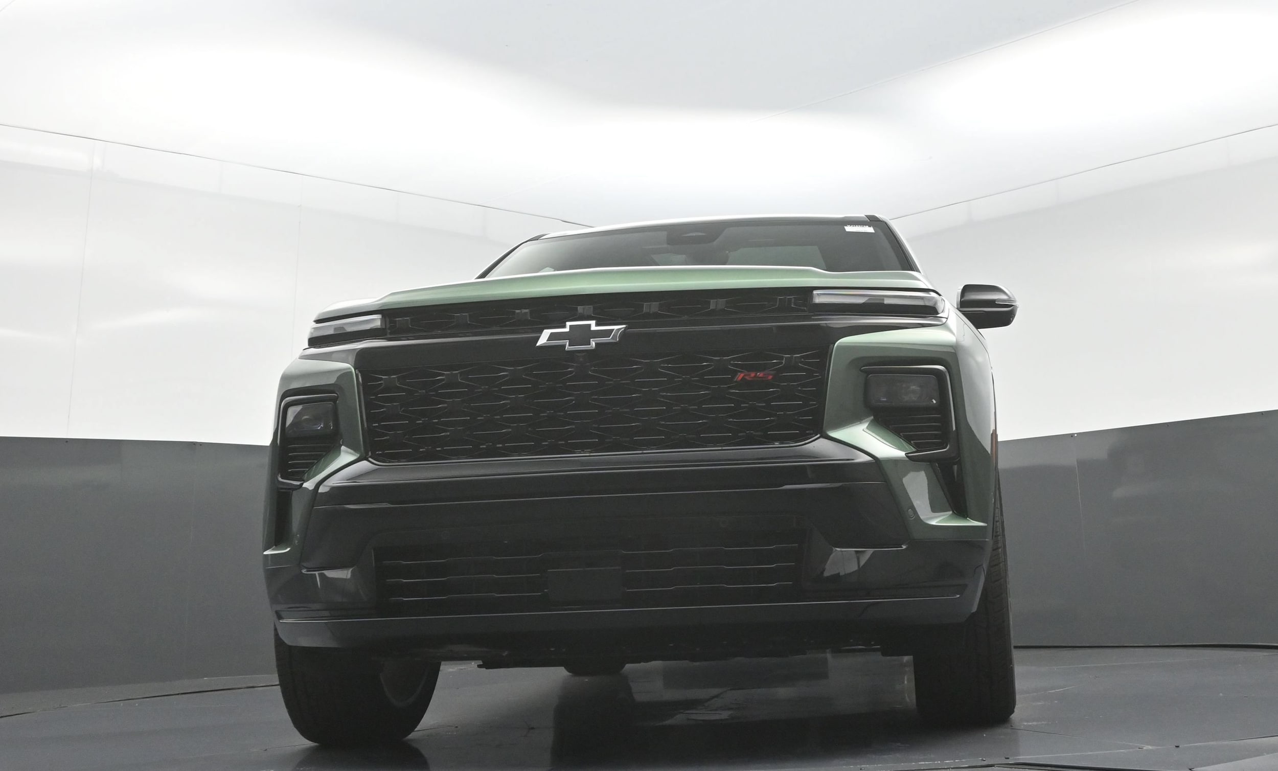 2027 Chevrolet Traverse RS - Photo 10