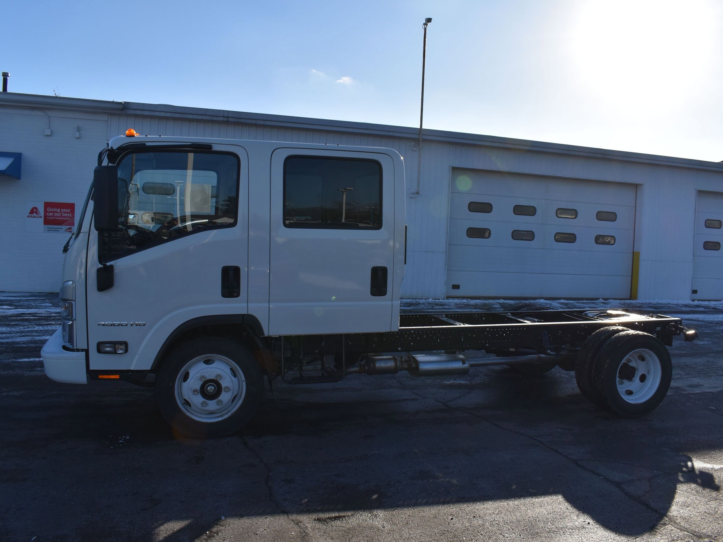 2025 Chevrolet Silverado 4500HD photo 4