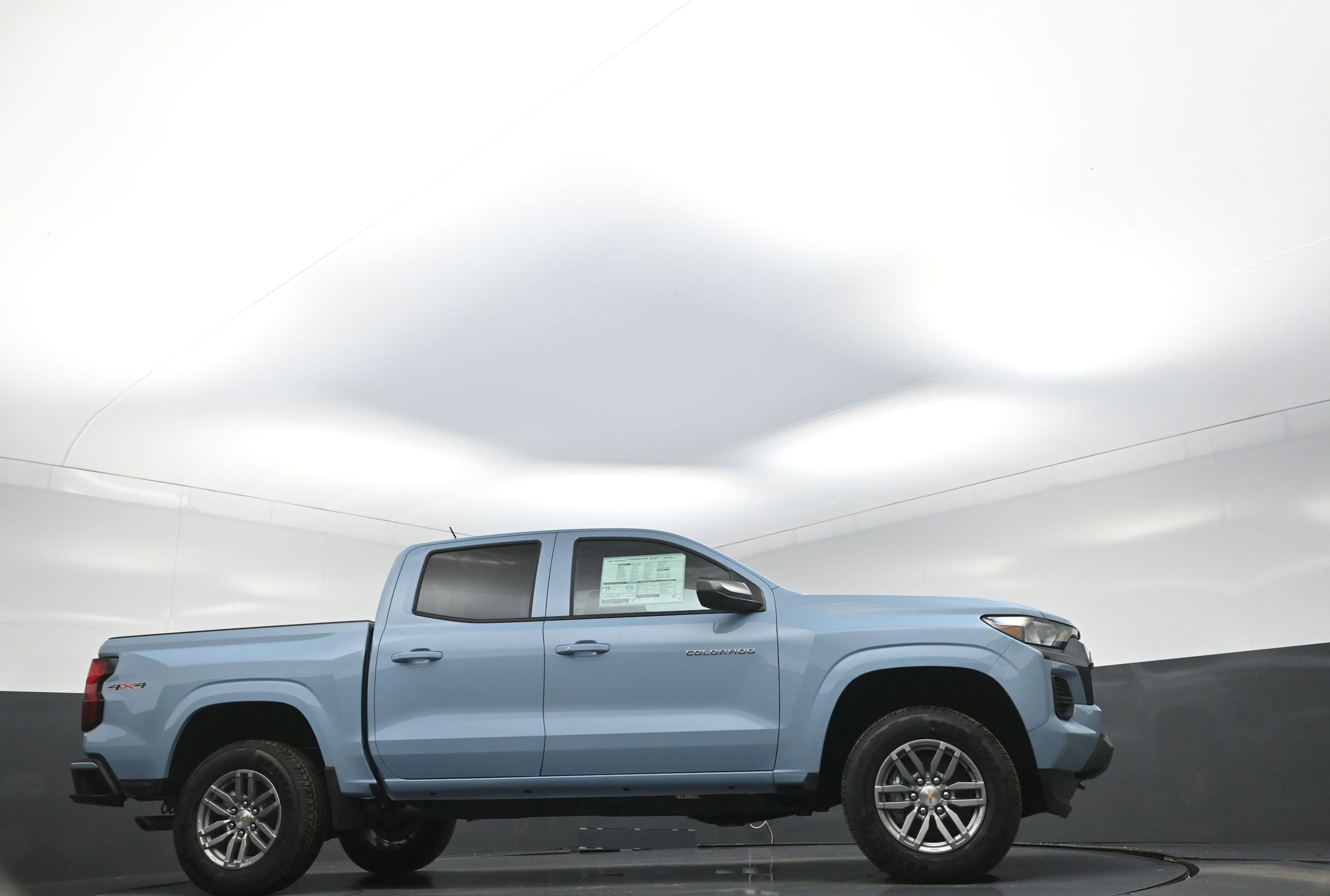 2026 Chevrolet Colorado LT - Photo 9