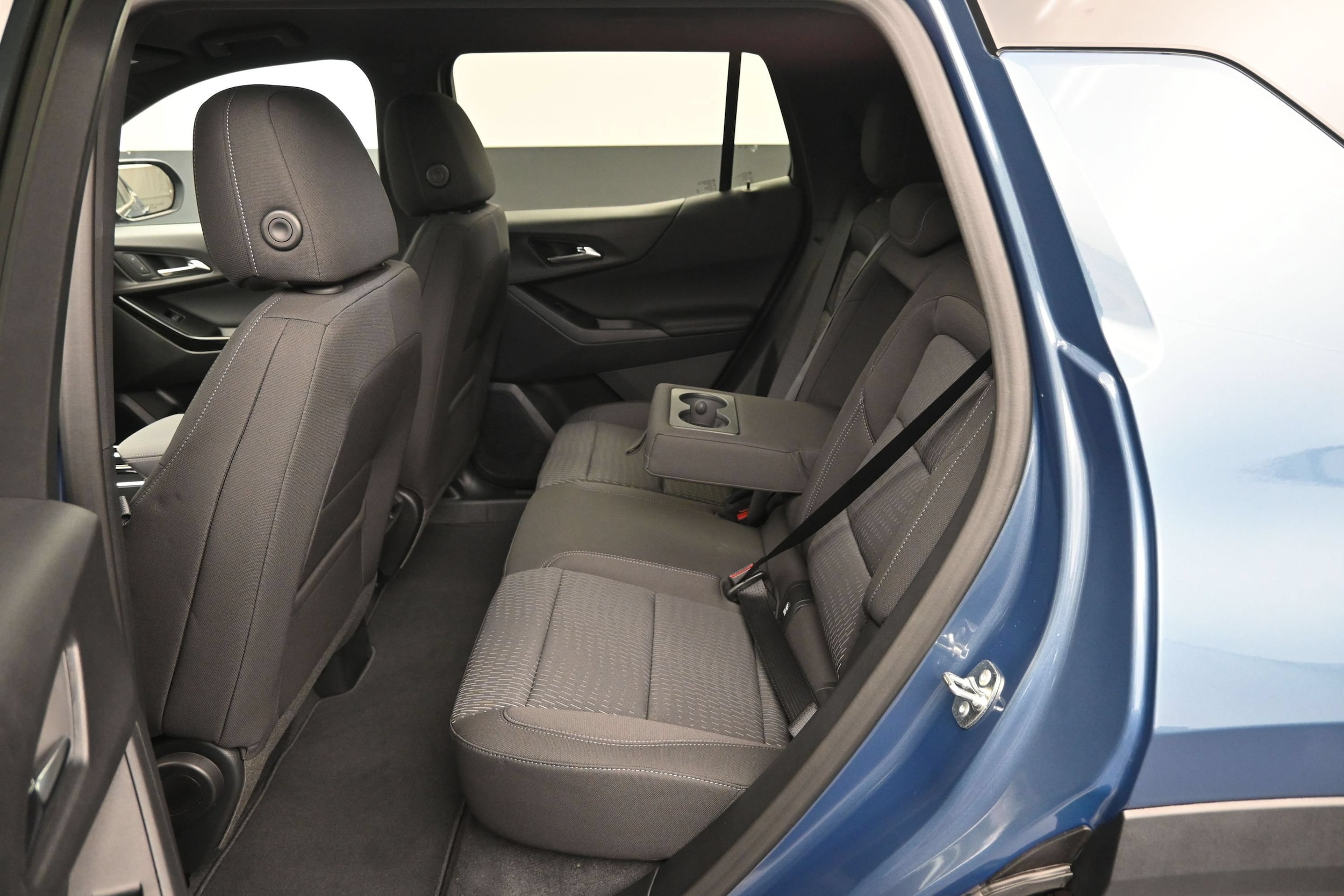 2027 Chevrolet Equinox LT - Photo 45