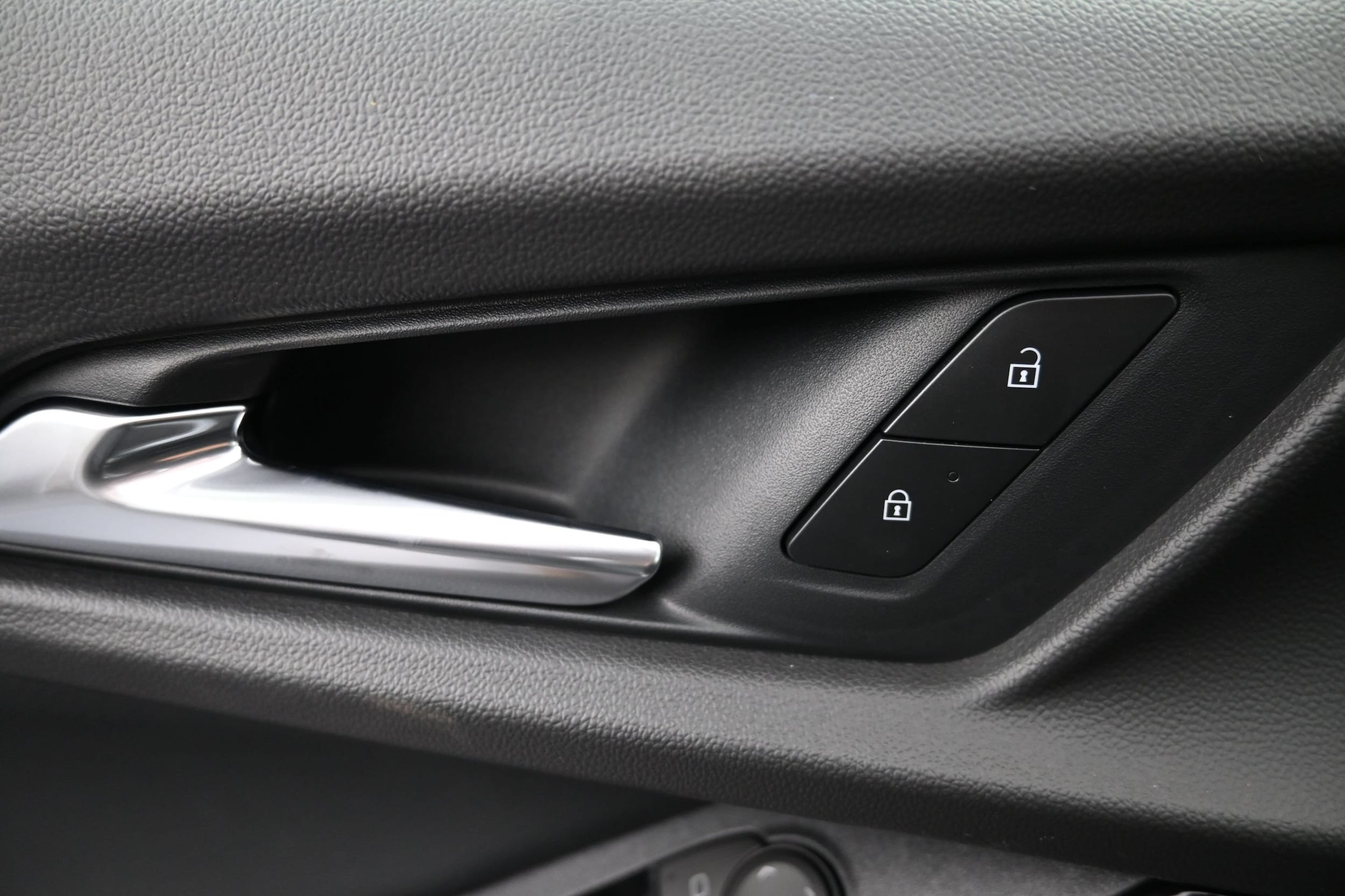 2027 Chevrolet Equinox LT - Photo 22