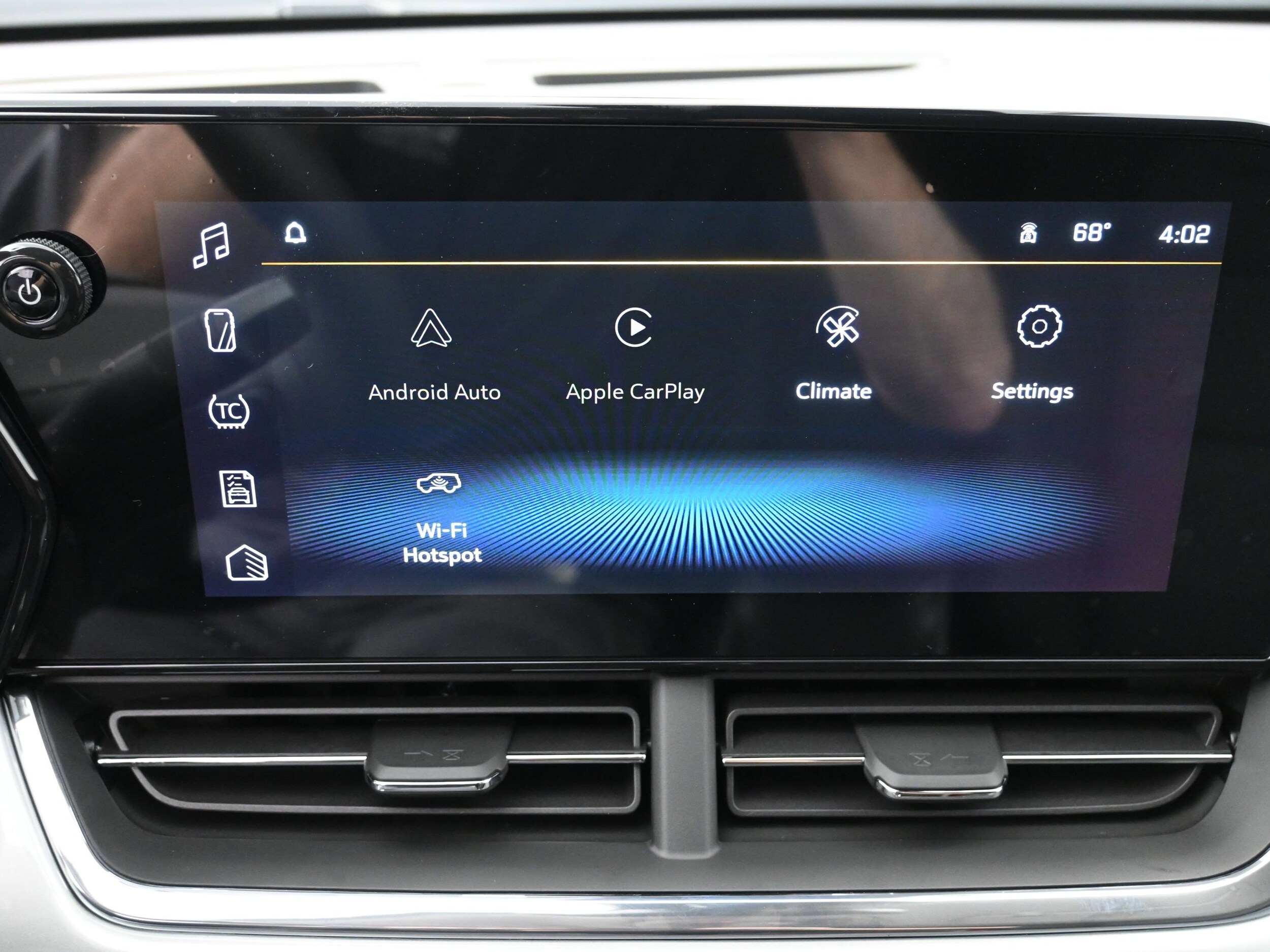 2026 Chevrolet Trax LT - Photo 33