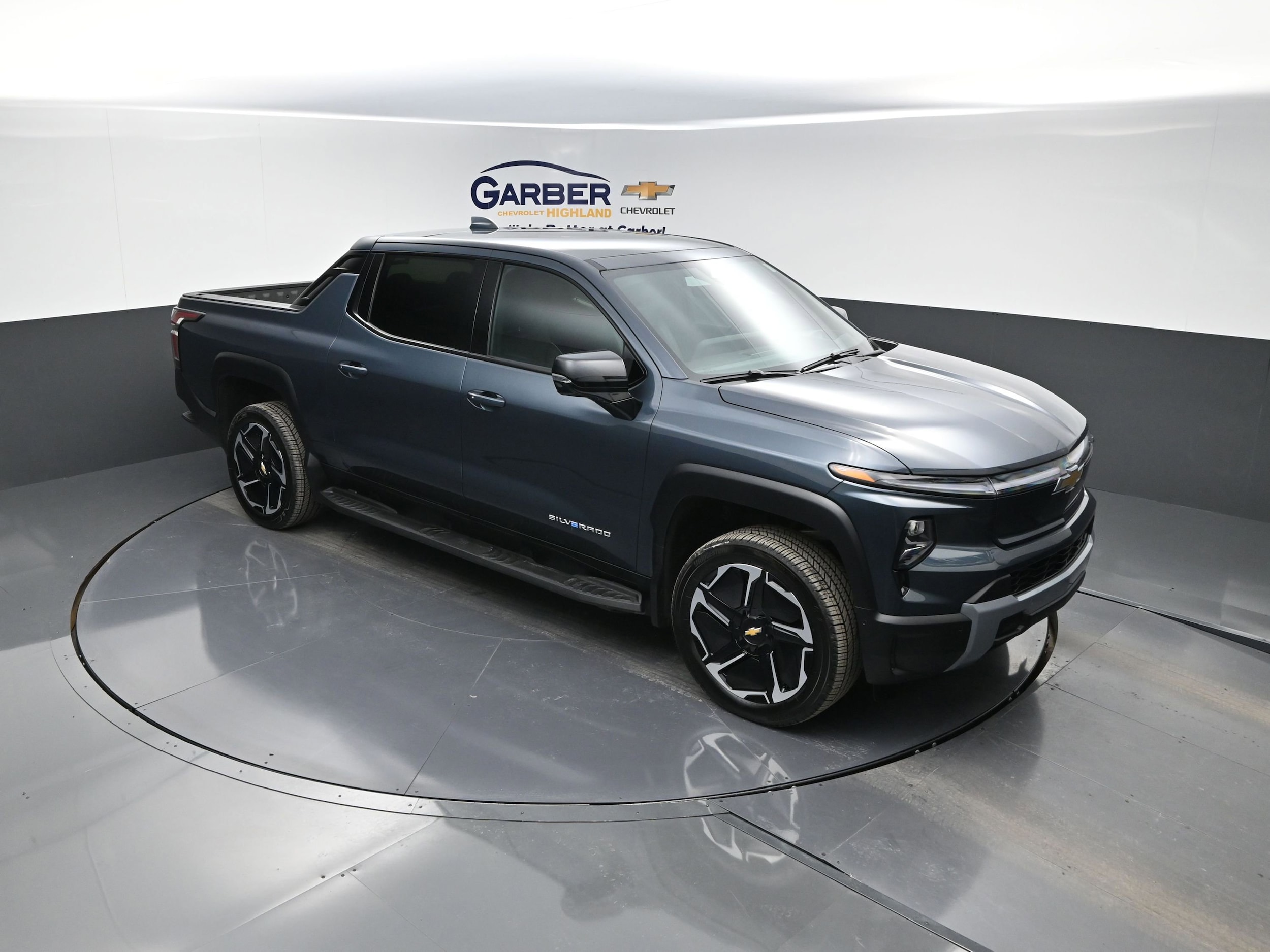 2026 Chevrolet Silverado EV LT Max Range's photo