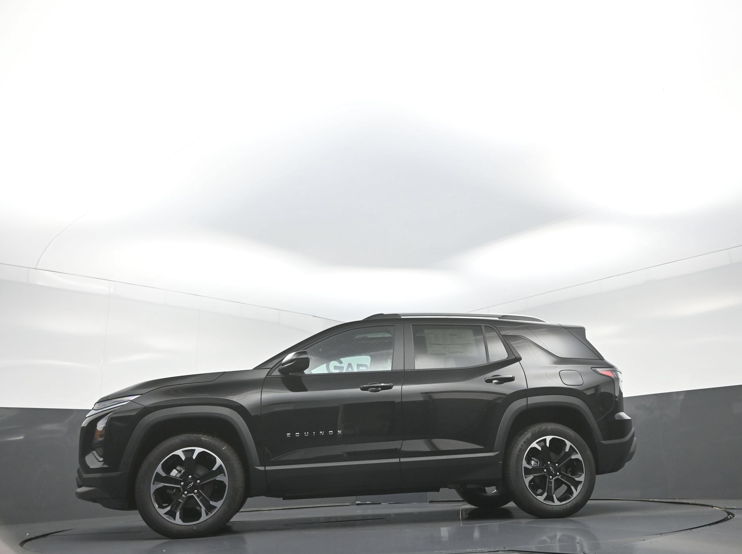 2027 Chevrolet Equinox LT - Photo 11