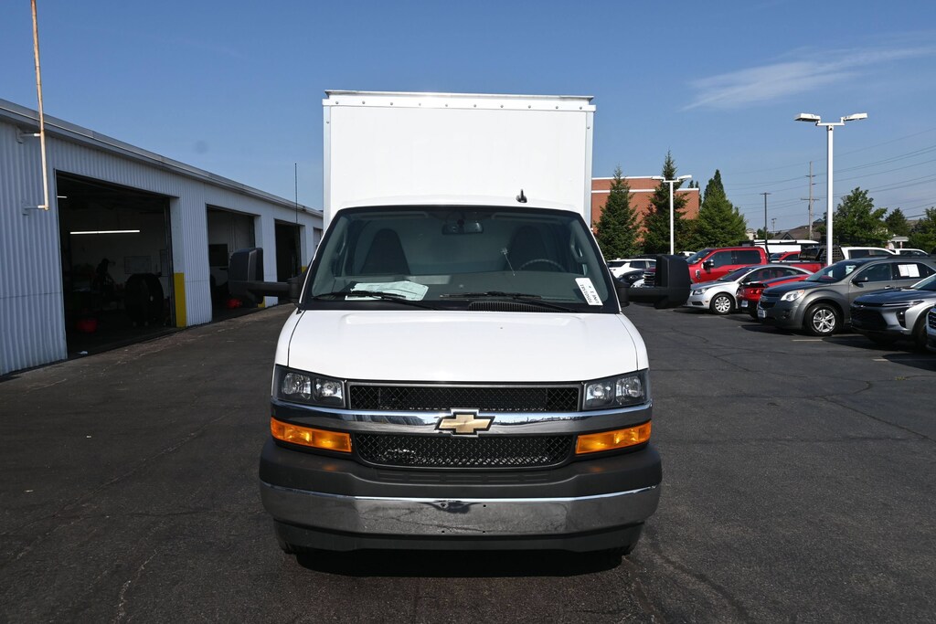 New 2025 Chevrolet Express Cutaway 3500 1WT Cutaway Van