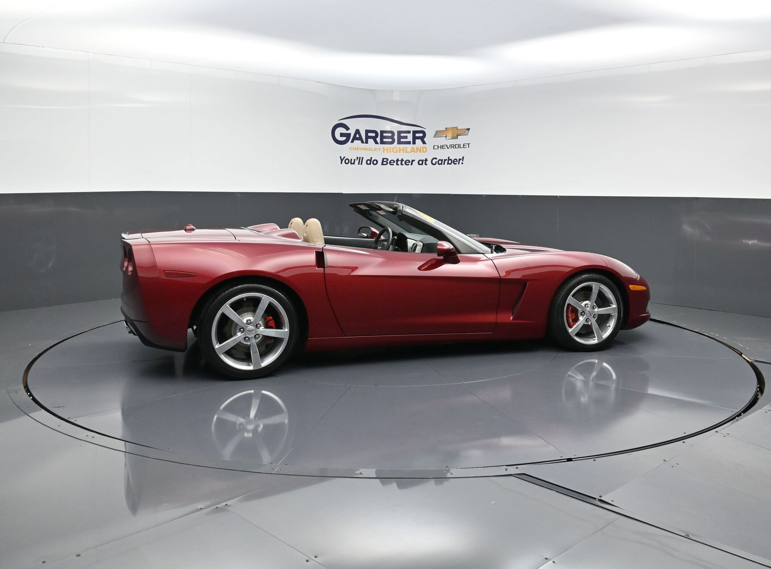 2005 Chevrolet Corvette Base Convertible photo 2