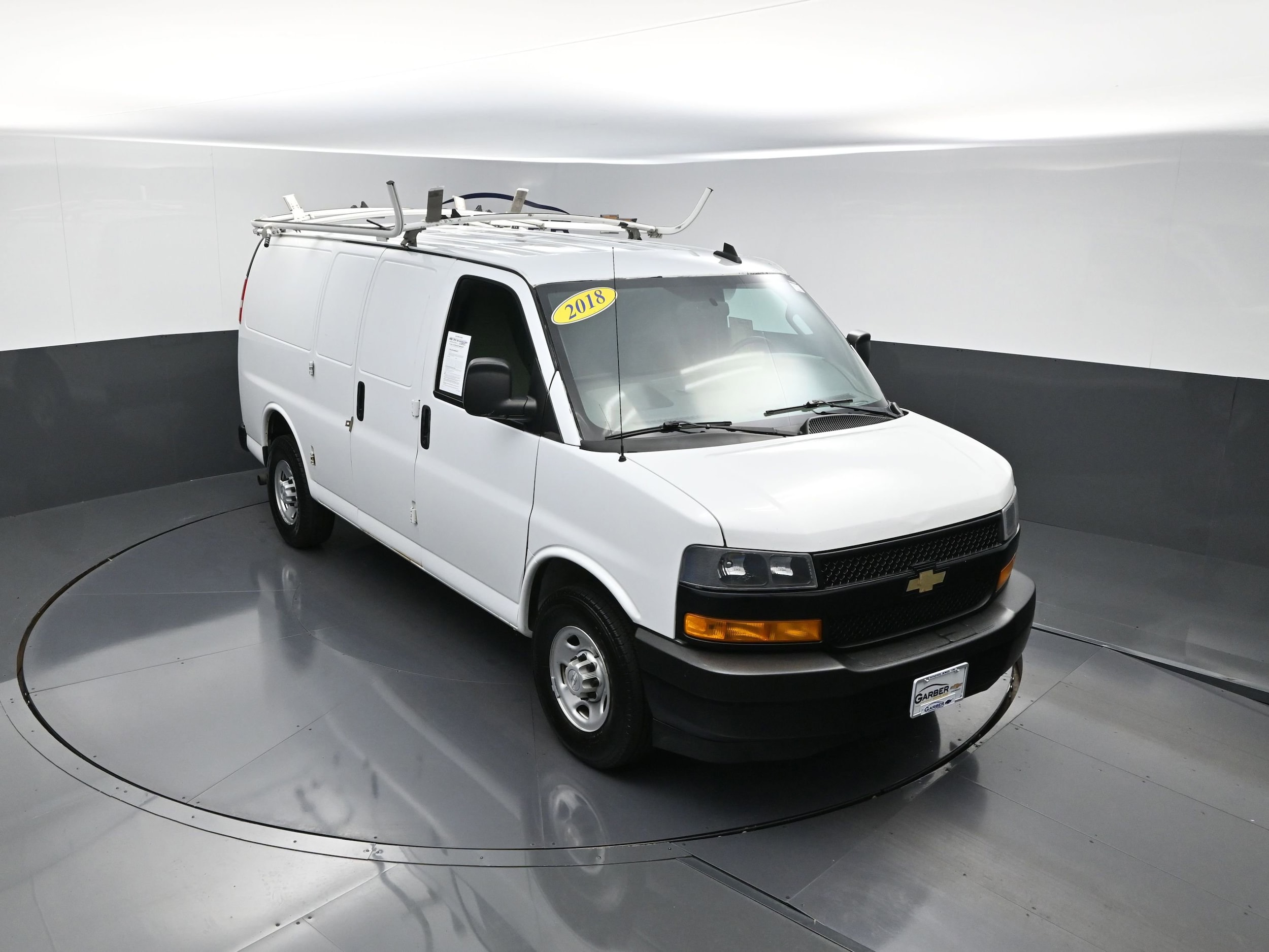 2018 Chevrolet Express 3500 Work Van HD's photo