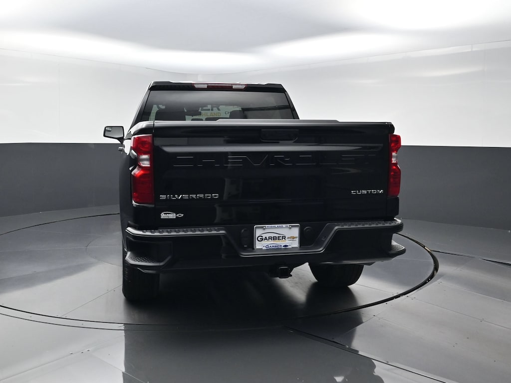 New 2026 Chevrolet Silverado 1500 Custom Truck