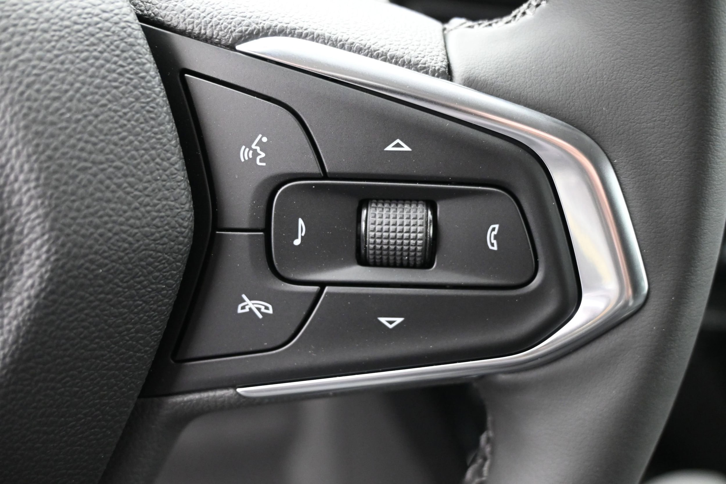 2026 Chevrolet Trax LT - Photo 27