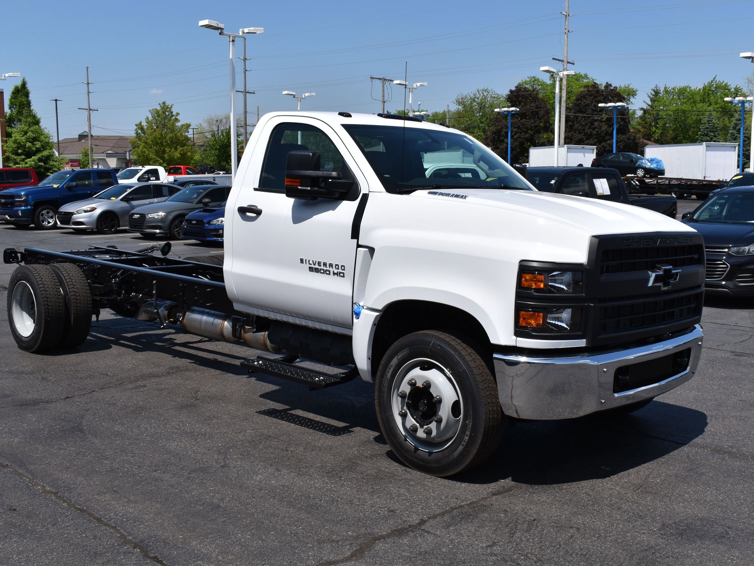 2024 Chevrolet Silverado 4500 Medium Duty Chassis Cab Work Truck's photo