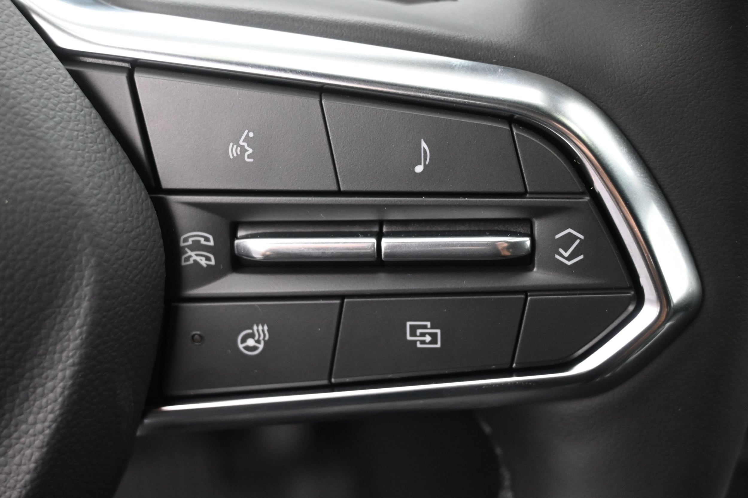 2027 Chevrolet Equinox LT - Photo 29