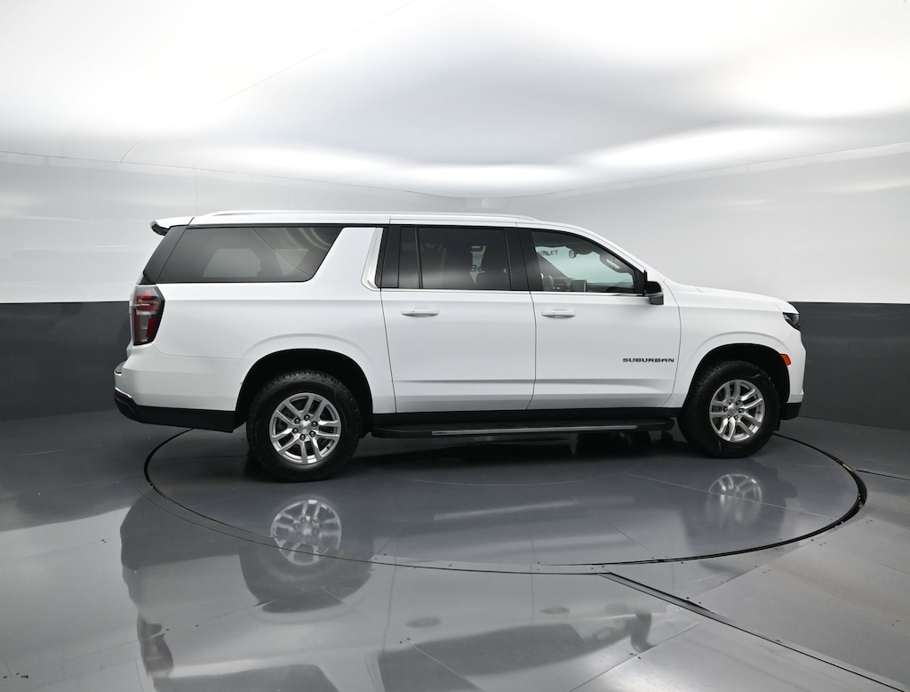 Used 2024 Chevrolet Suburban LT SUV