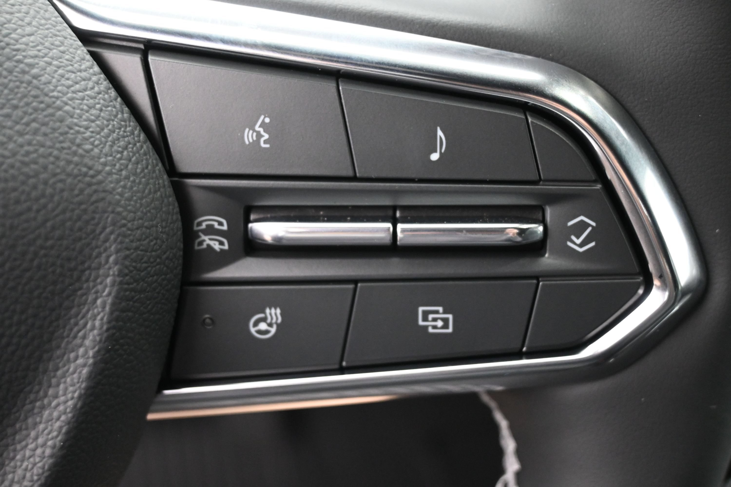 2027 Chevrolet Traverse LT - Photo 27
