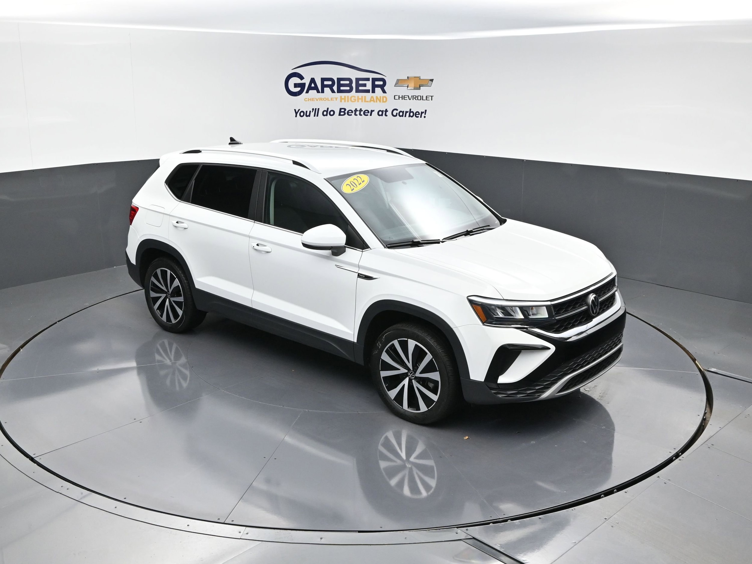 2022 Volkswagen Taos SE's photo