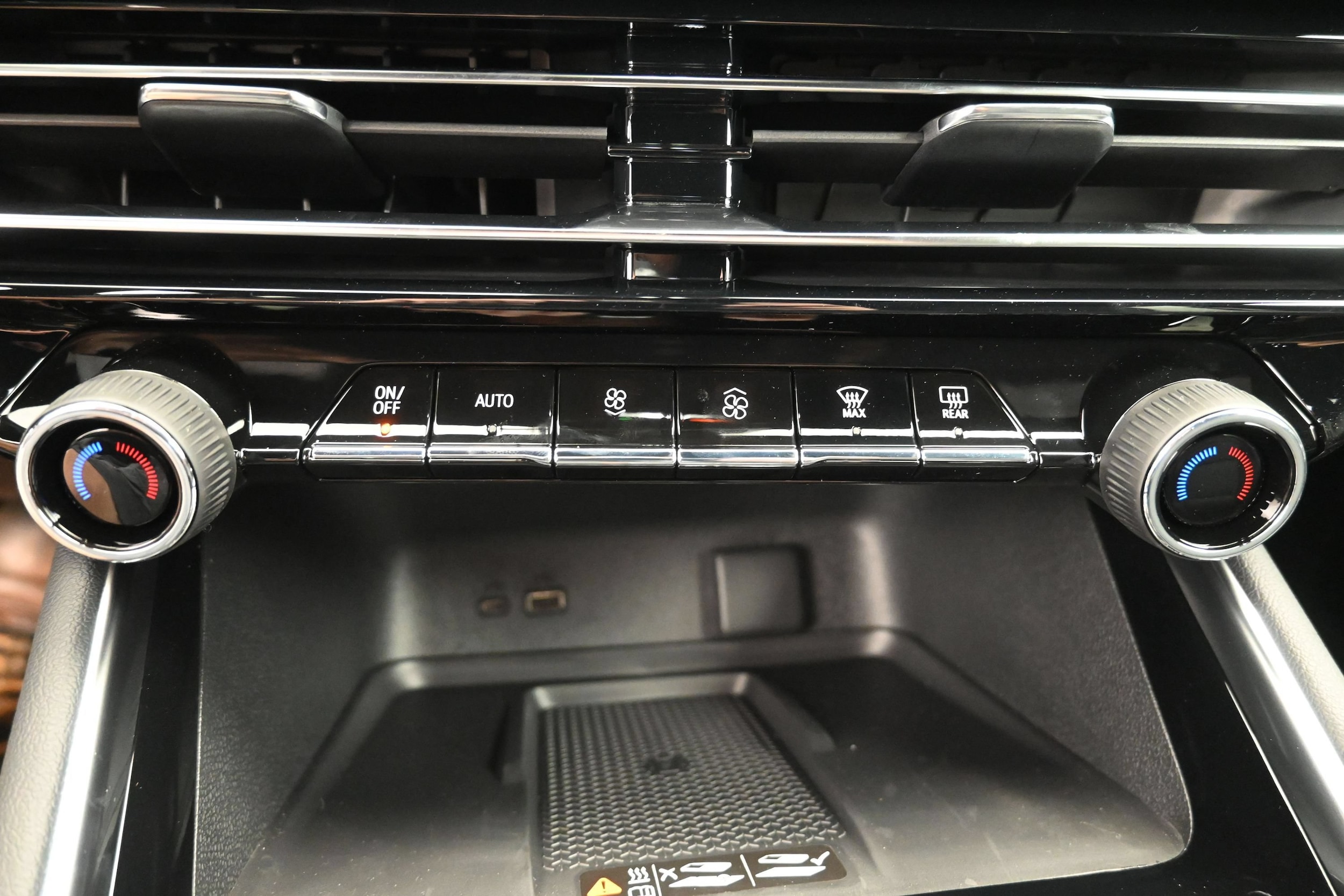 2026 Chevrolet Traverse LT - Photo 40