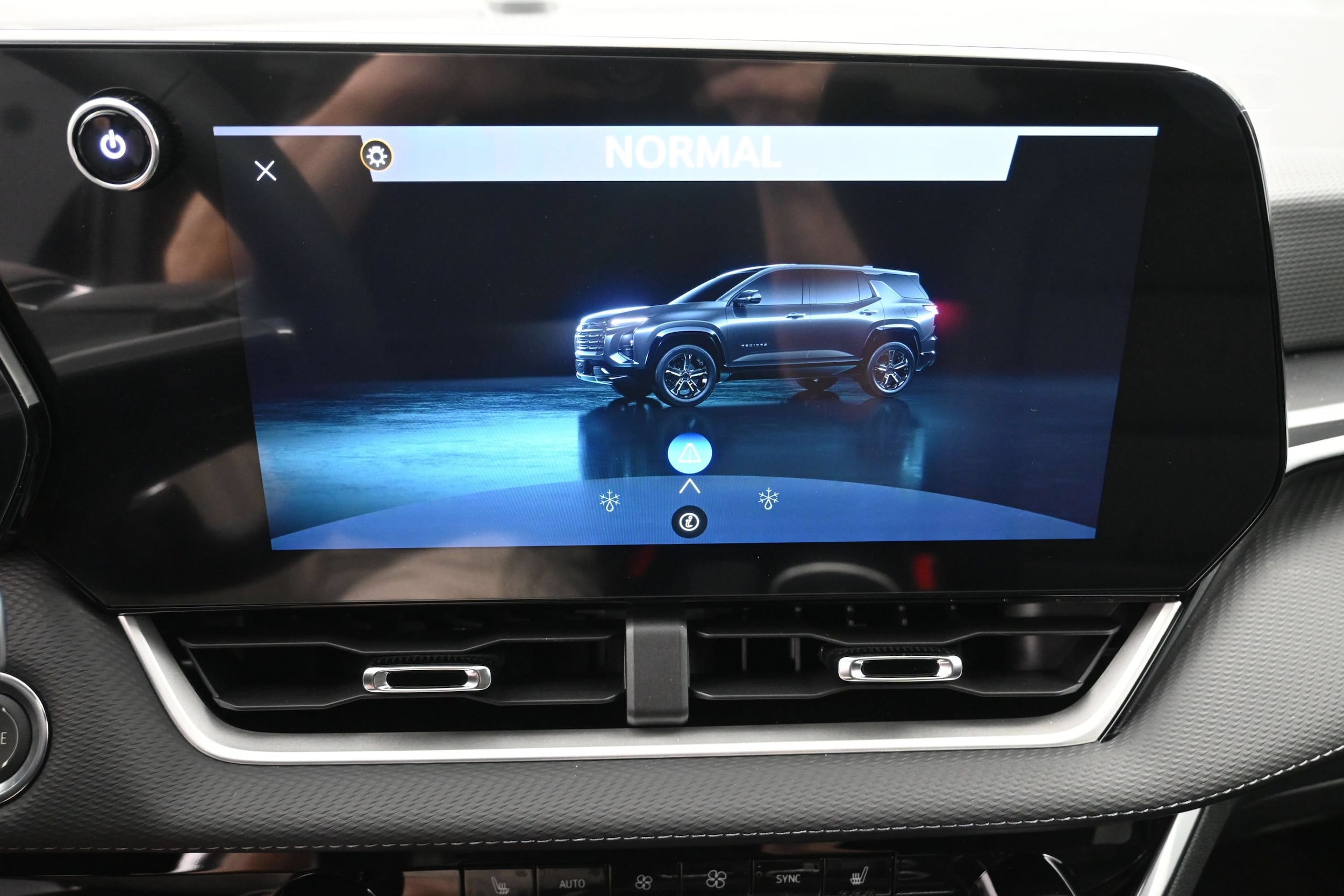 2026 Chevrolet Equinox LT - Photo 42