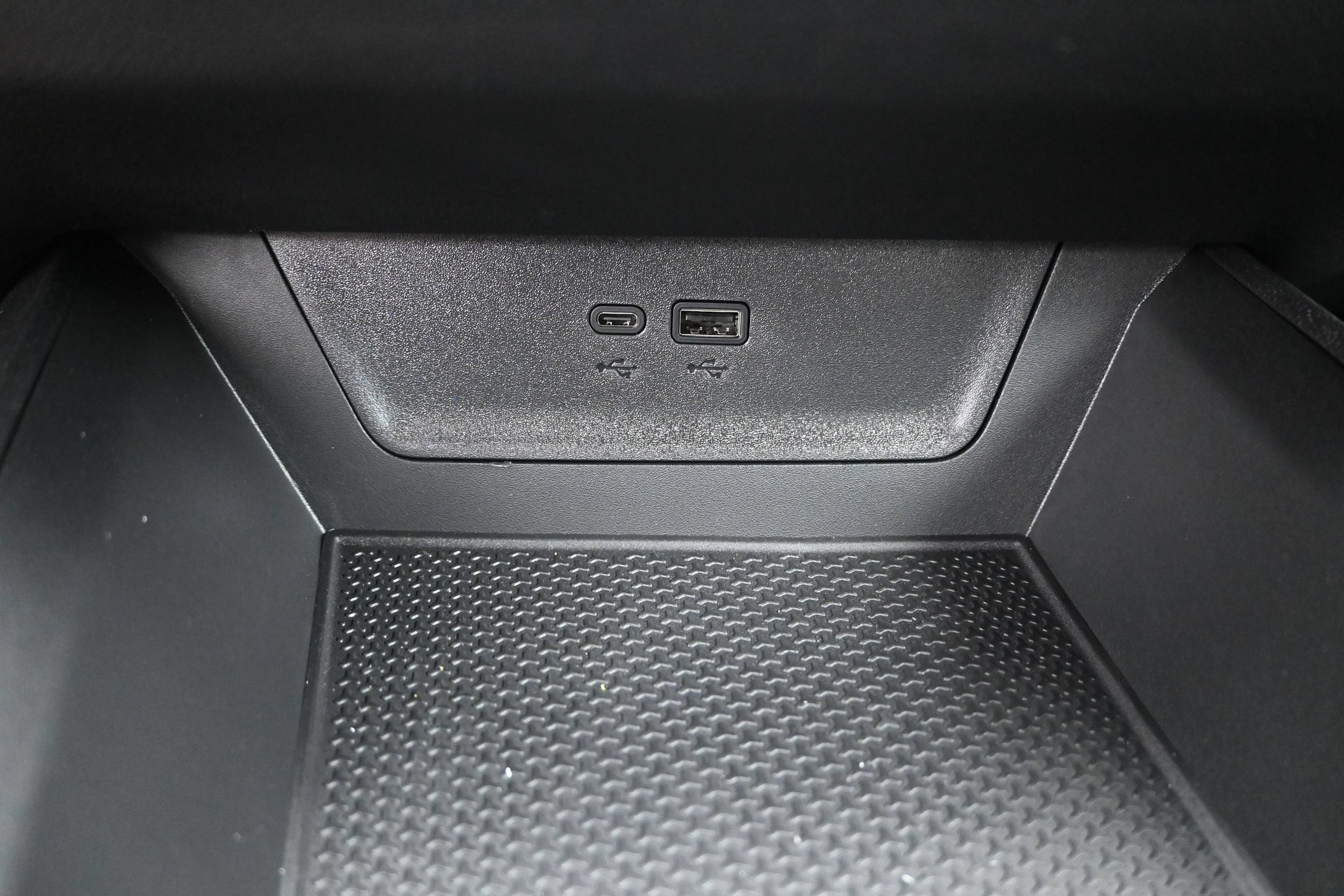 2027 Chevrolet Equinox LT - Photo 40
