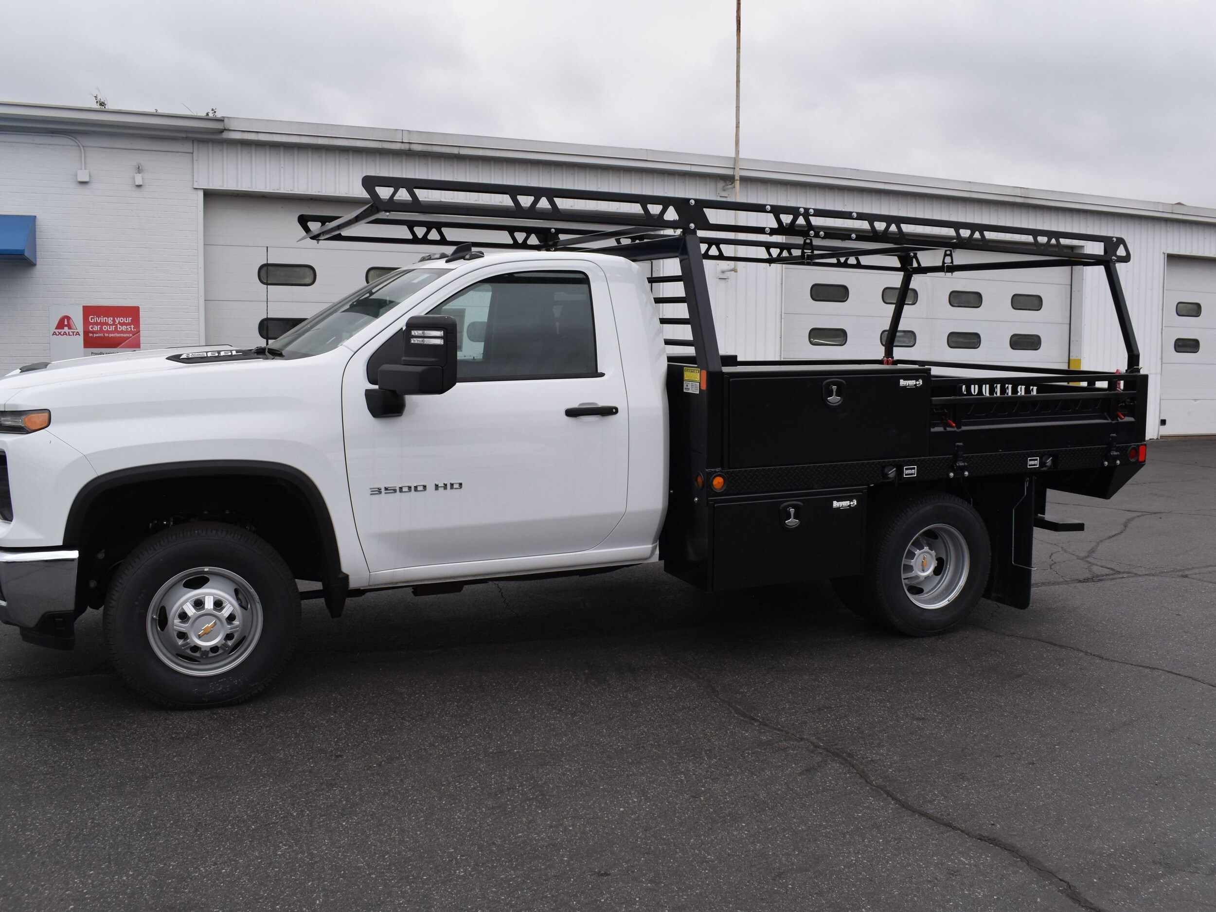 2024 Chevrolet Silverado 3500HD Work Truck photo 4