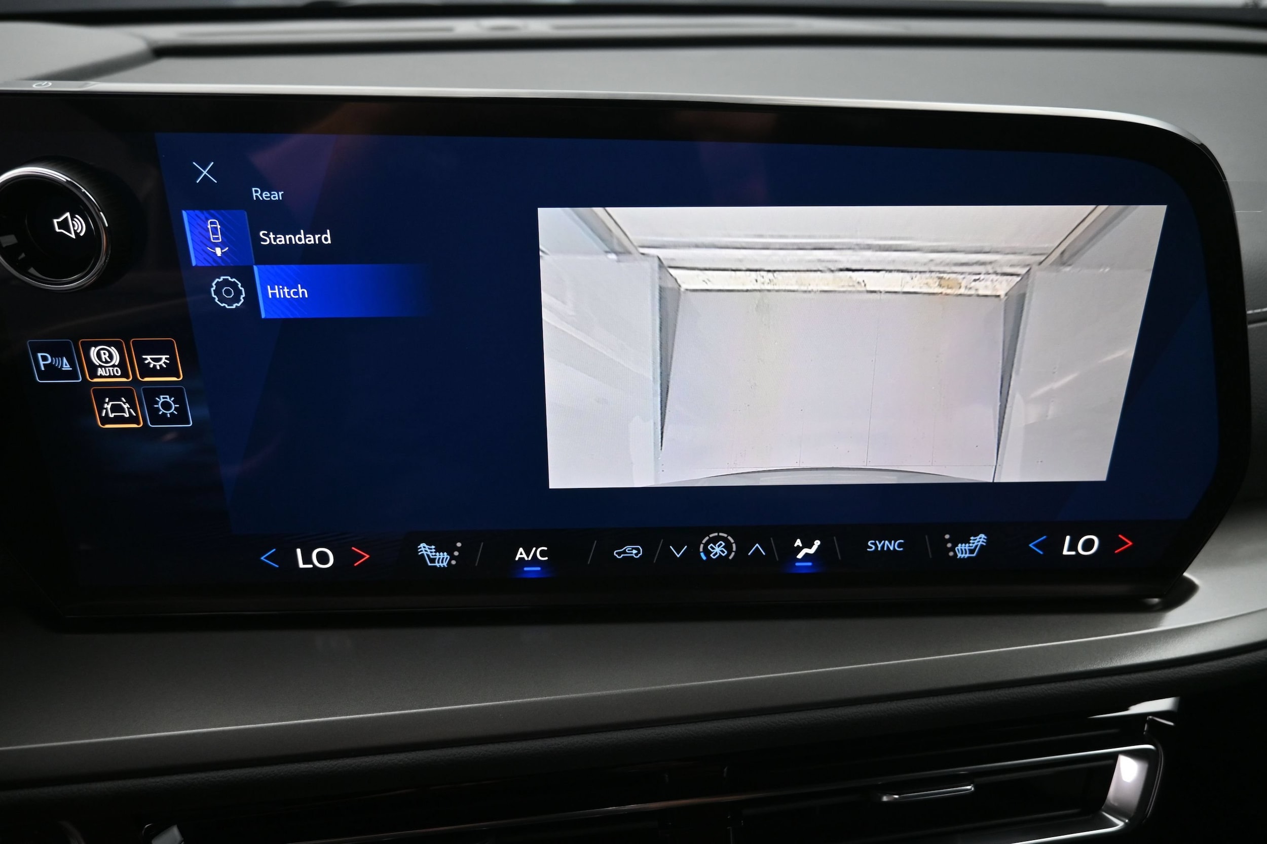 2027 Chevrolet Traverse LT - Photo 37