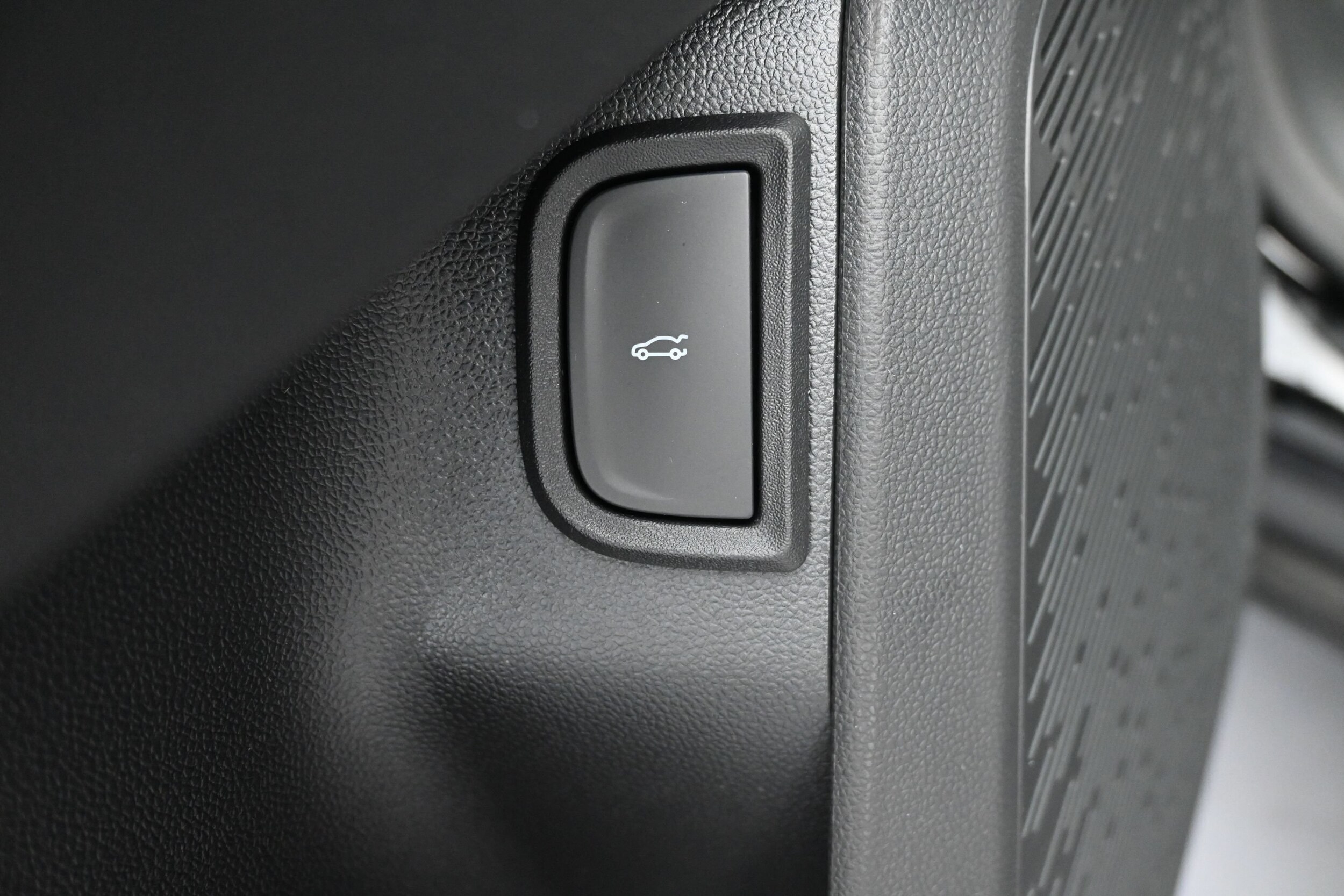 2027 Chevrolet Equinox LT - Photo 25