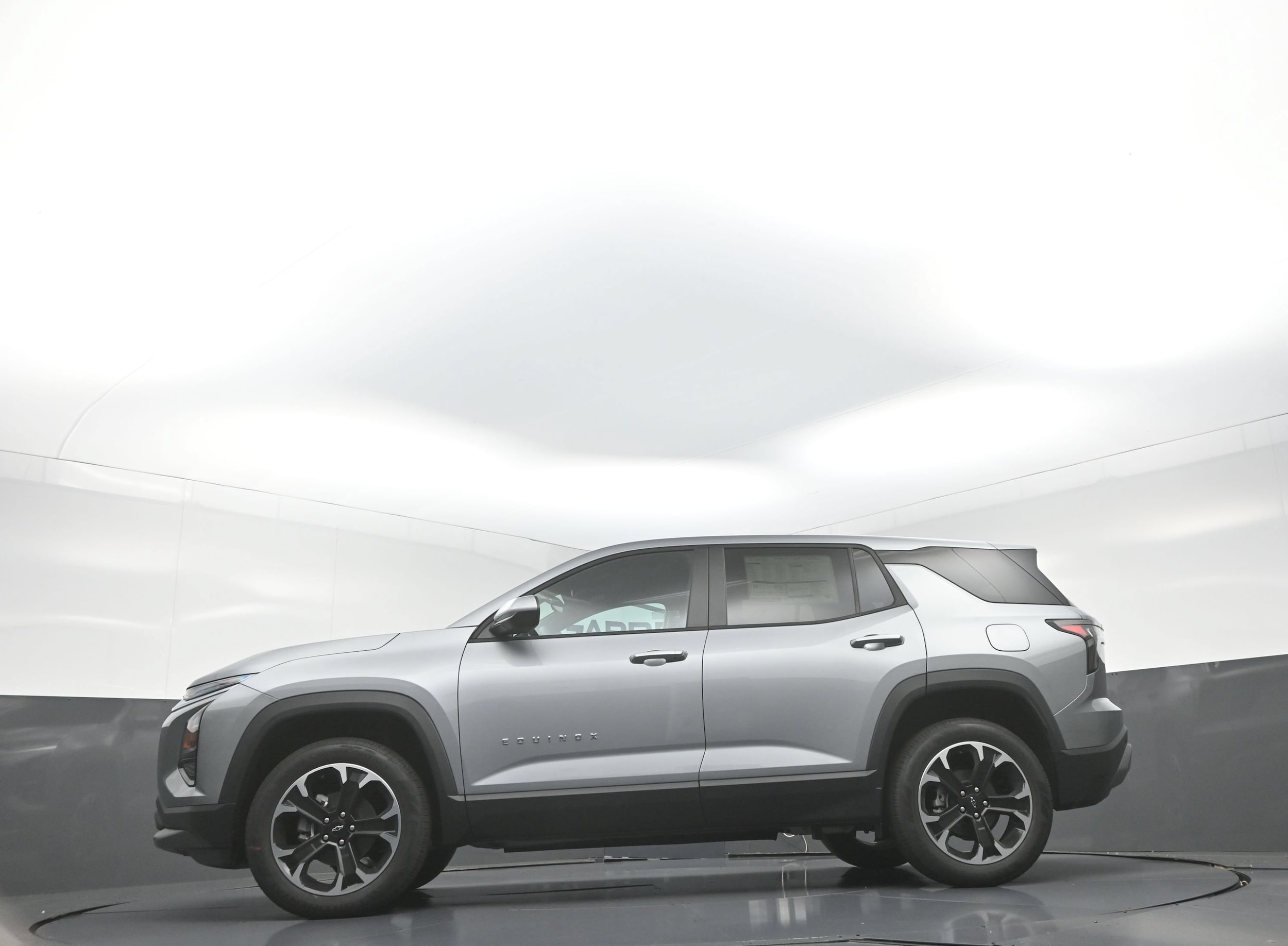 2027 Chevrolet Equinox LT - Photo 11