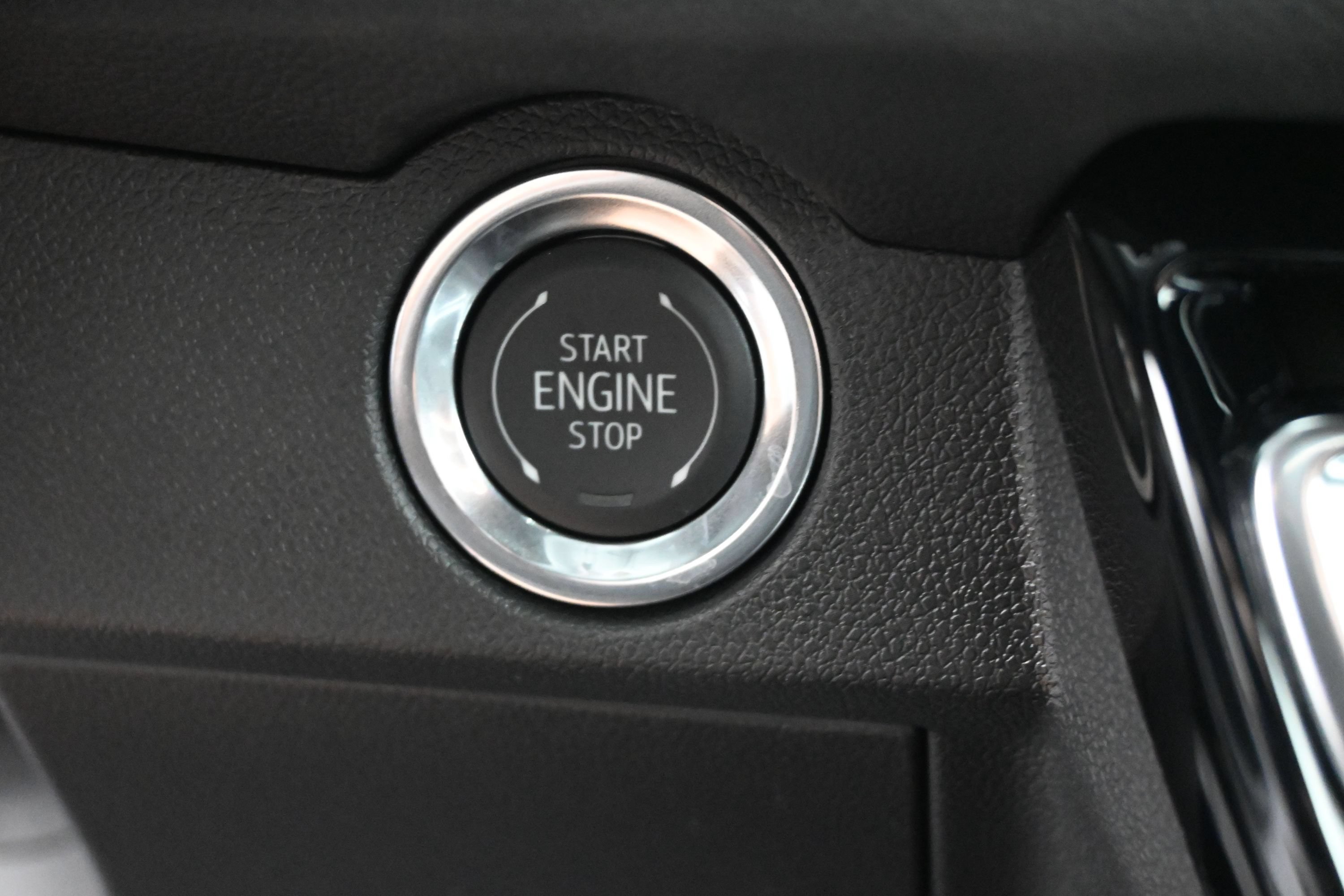 2027 Chevrolet Traverse LT - Photo 30