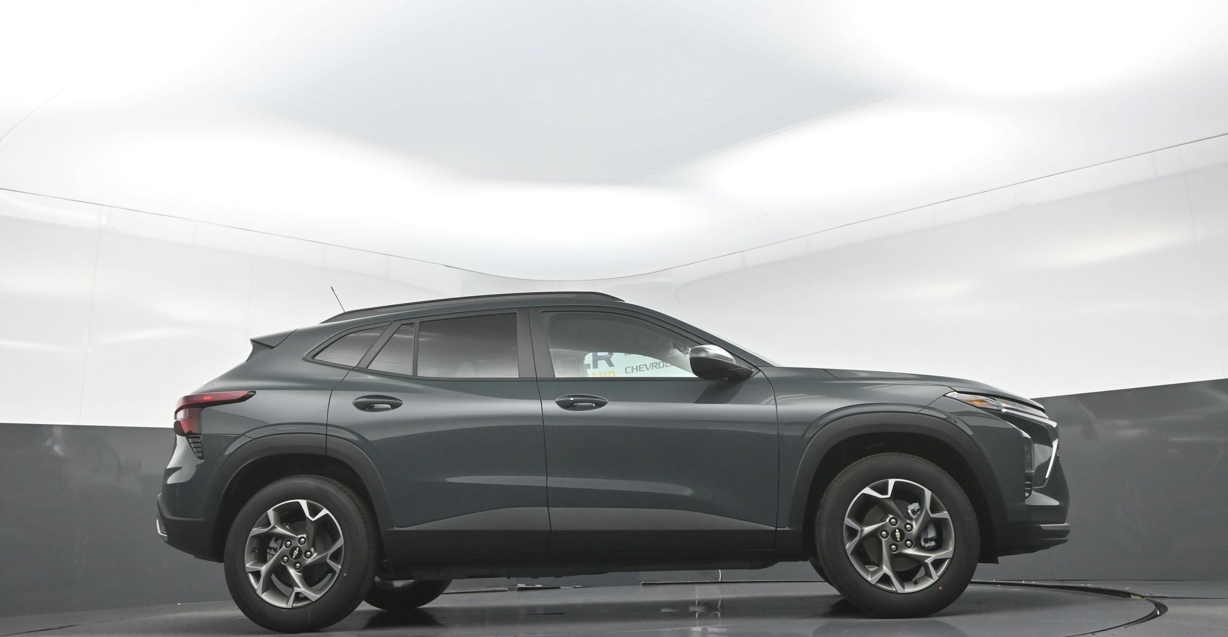 2026 Chevrolet Trax LT - Photo 9
