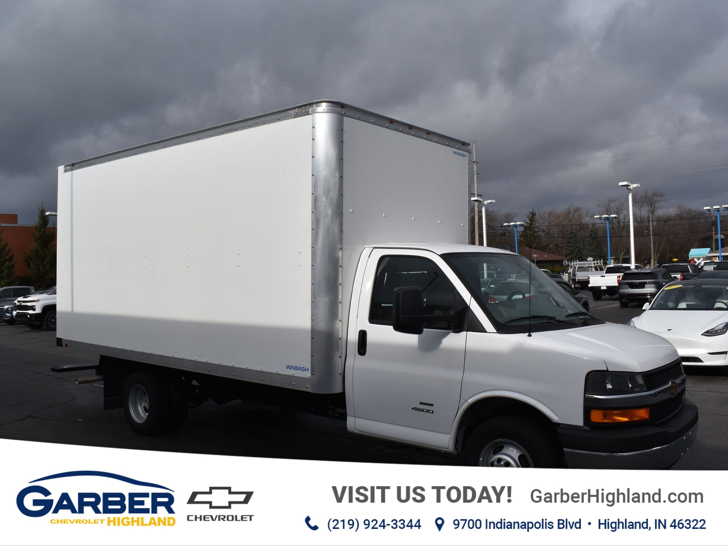 2024 Chevrolet Express Cutaway Base's photo