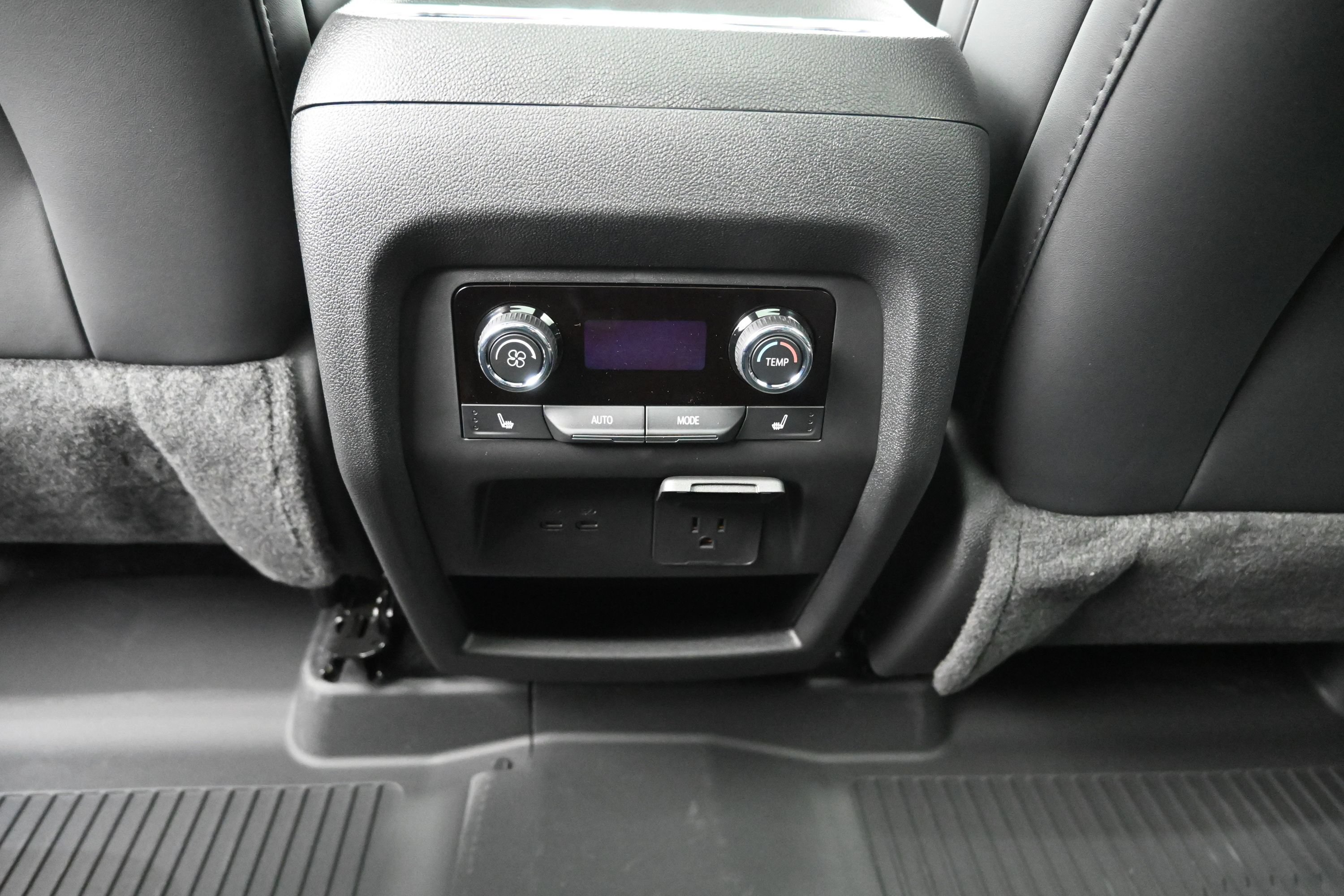 2027 Chevrolet Traverse RS - Photo 63