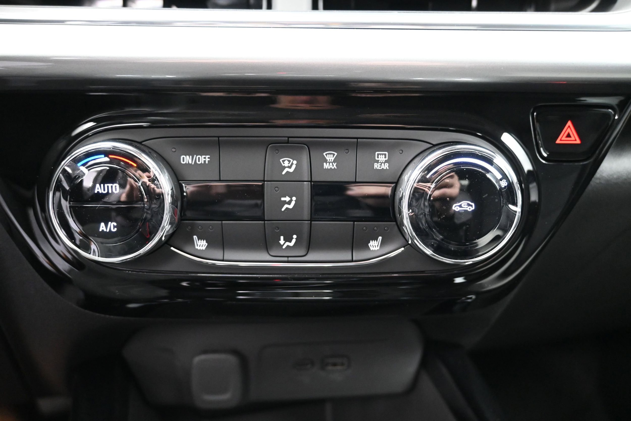2026 Chevrolet Trax LT - Photo 36