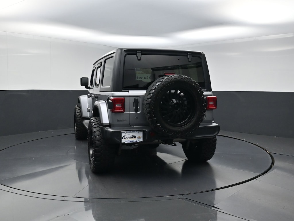 Used 2018 Jeep Wrangler Unlimited Sahara 4x4 SUV
