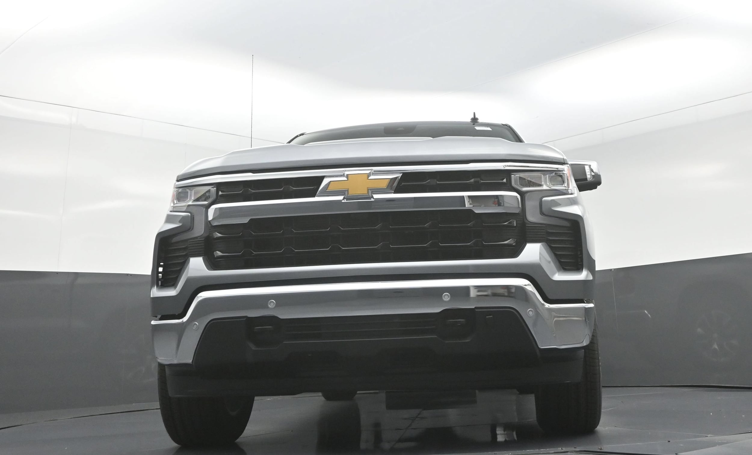 2026 Chevrolet Silverado 1500 LT - Photo 10