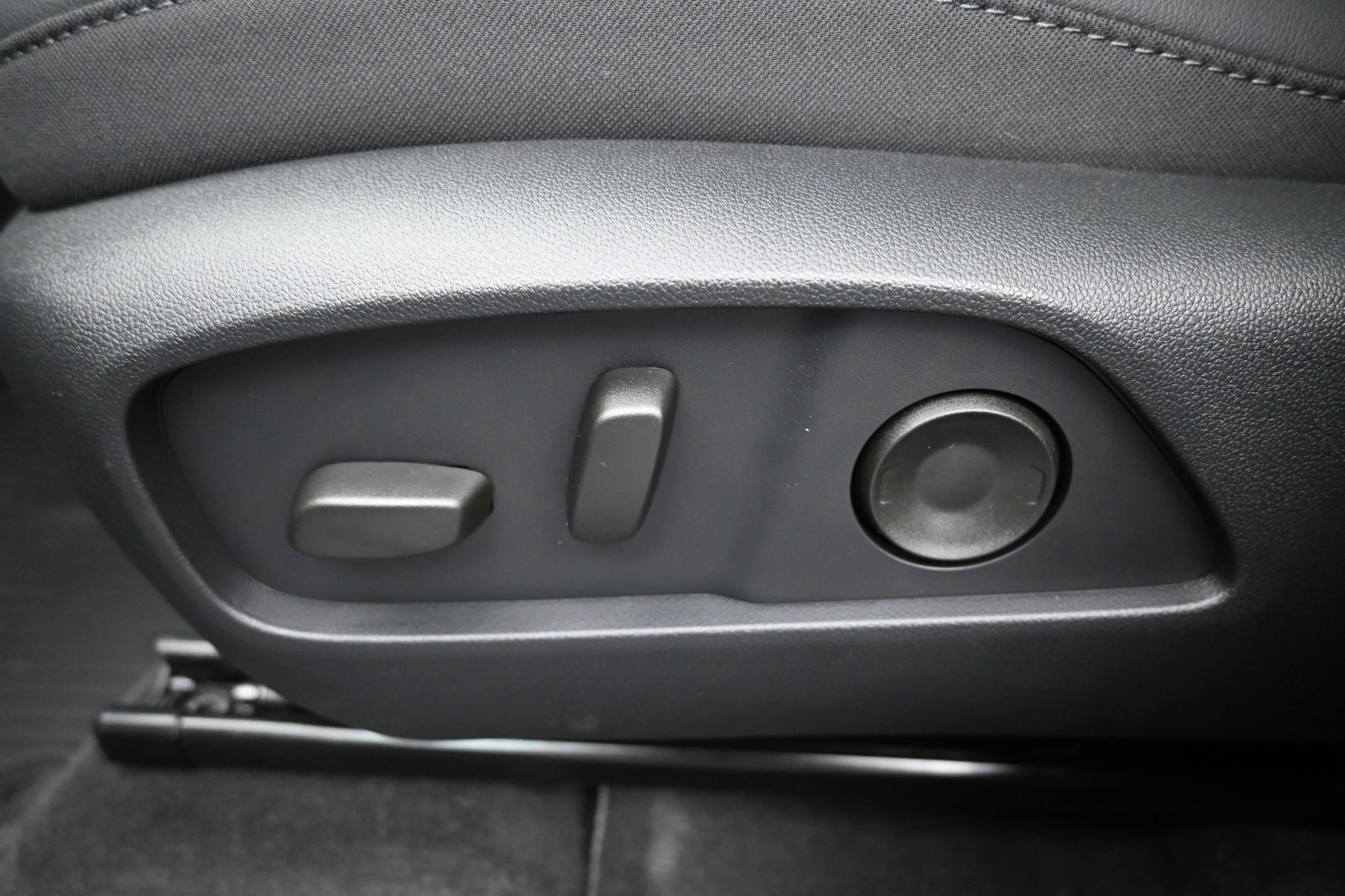 2027 Chevrolet Equinox LT - Photo 21