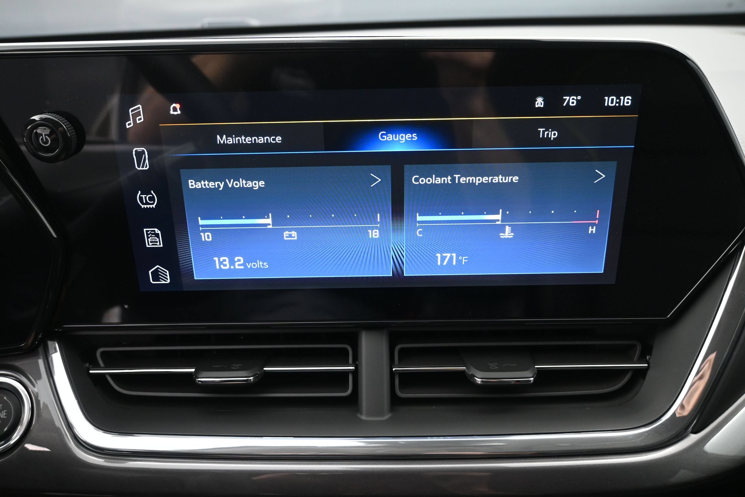2026 Chevrolet Trax Activ - Photo 36