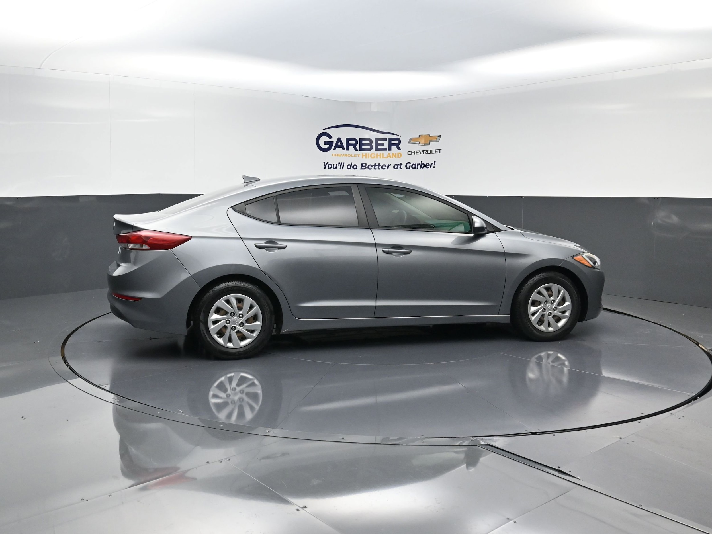 Used 2017 Hyundai Elantra SE with VIN KMHD74LF3HU117396 for sale in Highland, IN