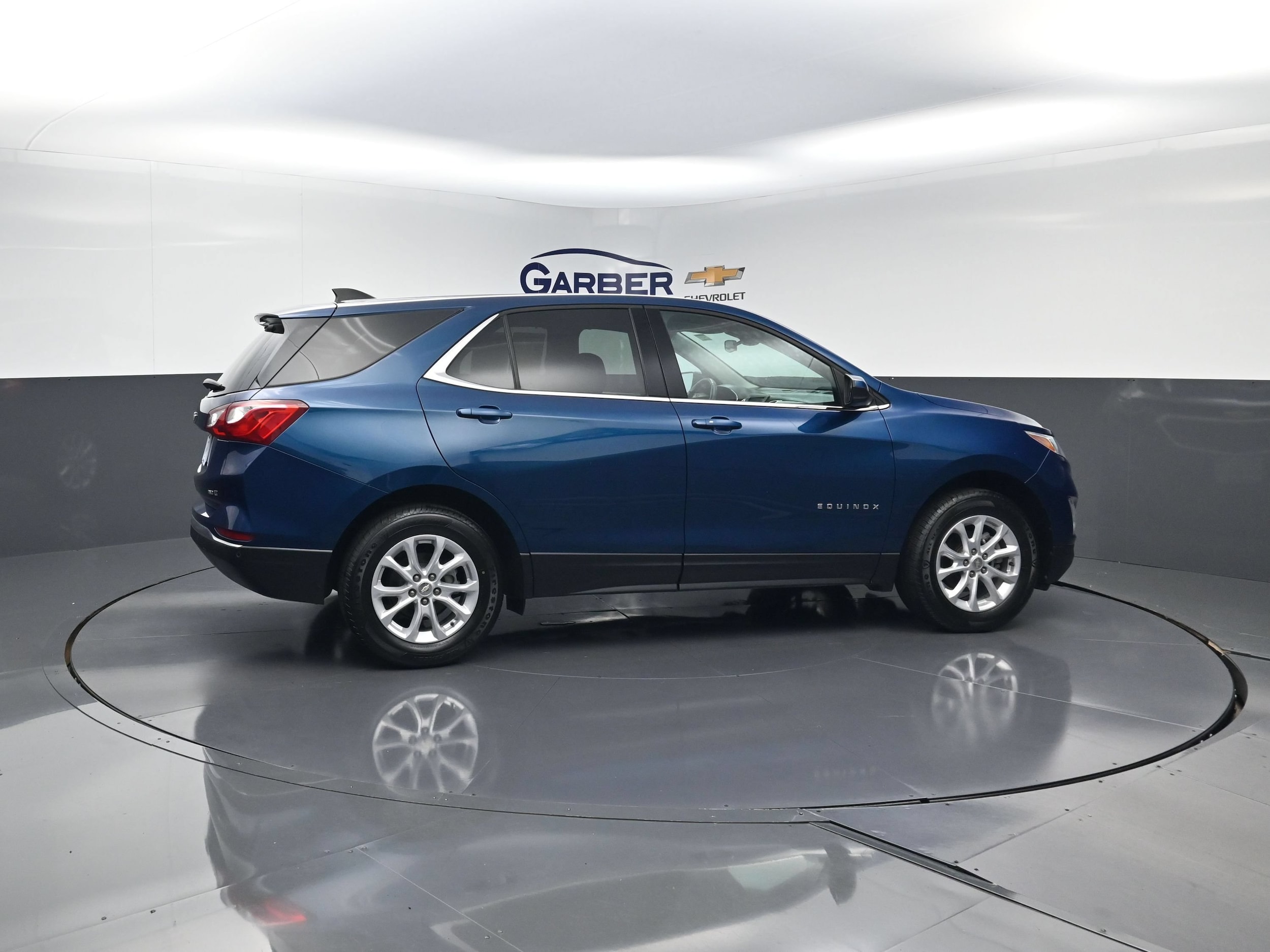 Used 2020 Chevrolet Equinox 2FL with VIN 3GNAXTEV4LL327019 for sale in Highland, IN