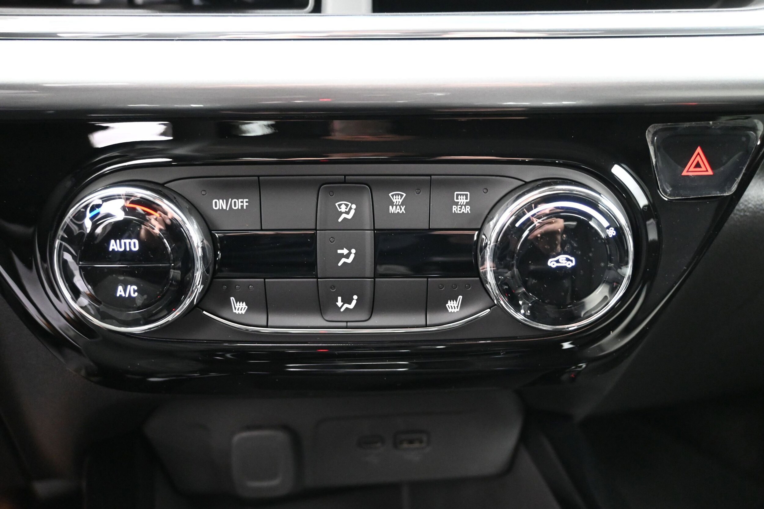 2026 Chevrolet Trax LT - Photo 37