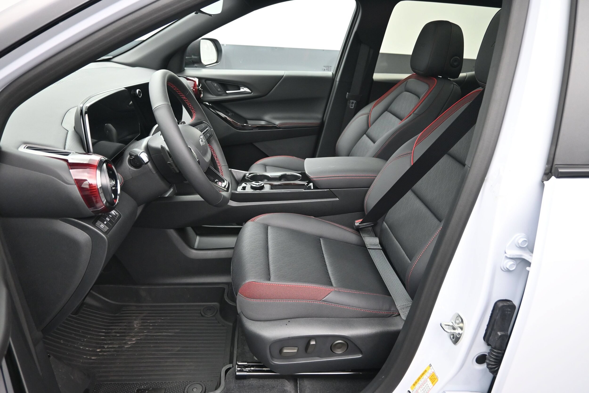 2027 Chevrolet Equinox RS - Photo 20
