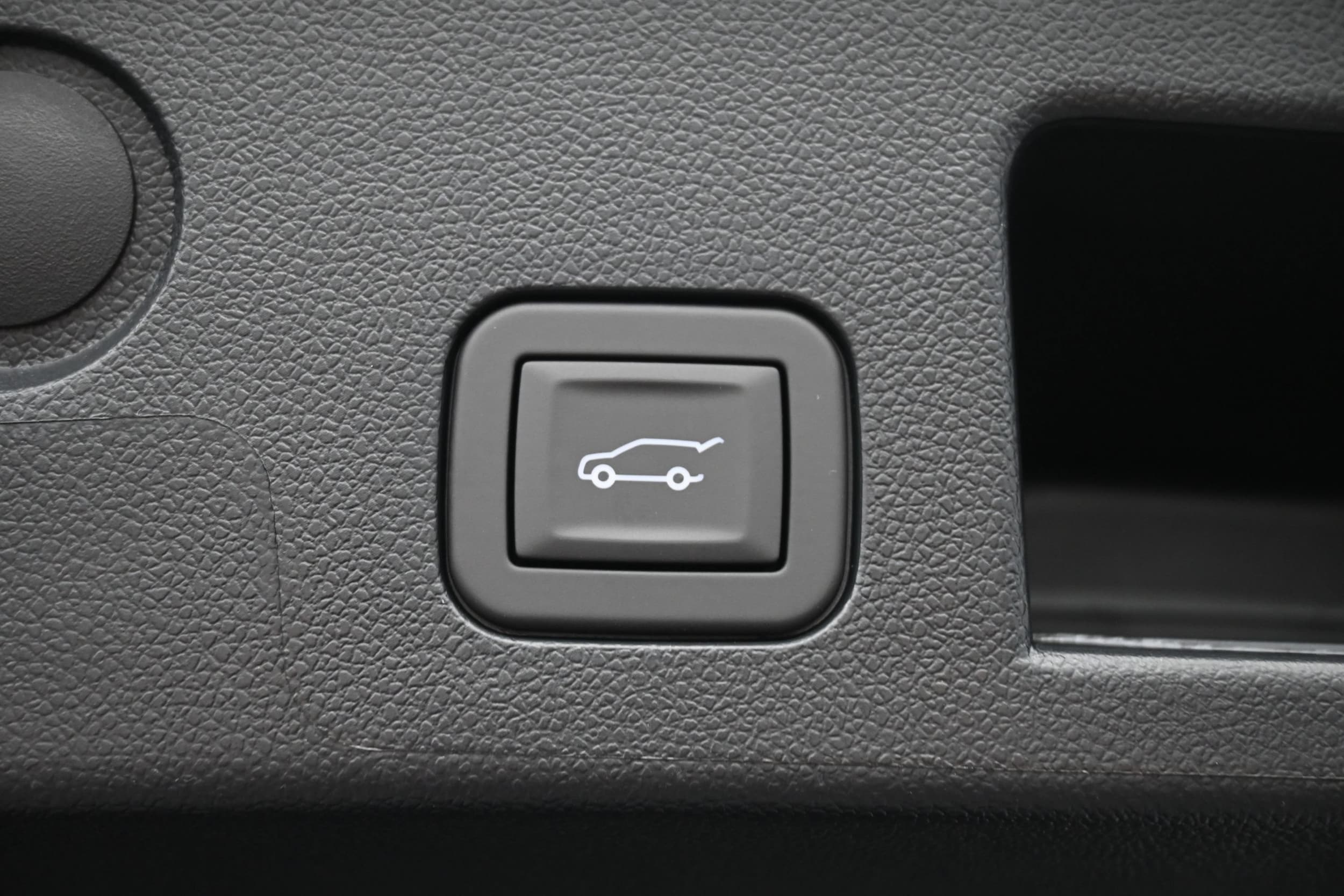 2027 Chevrolet Equinox LT - Photo 52