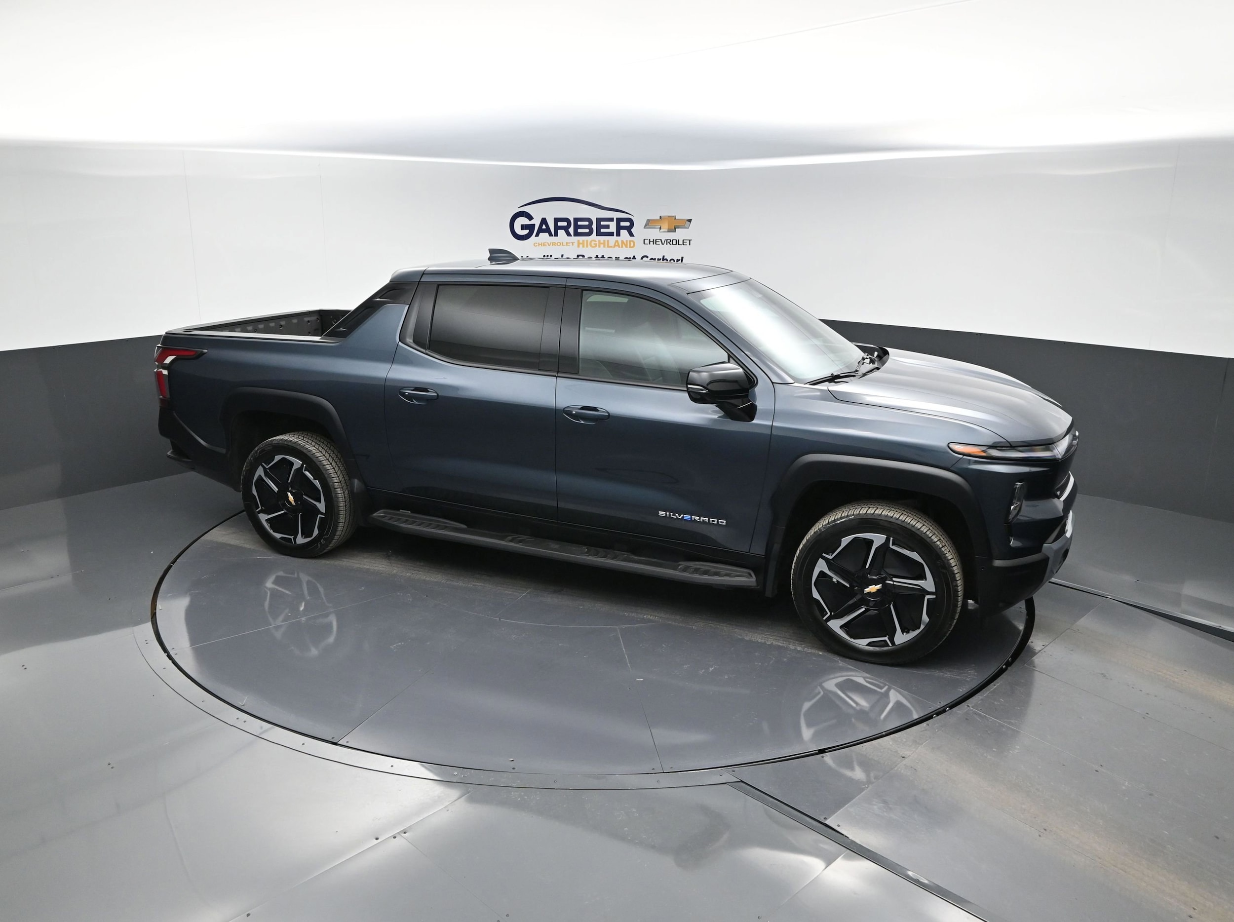 2026 Chevrolet Silverado EV LT - Photo 15