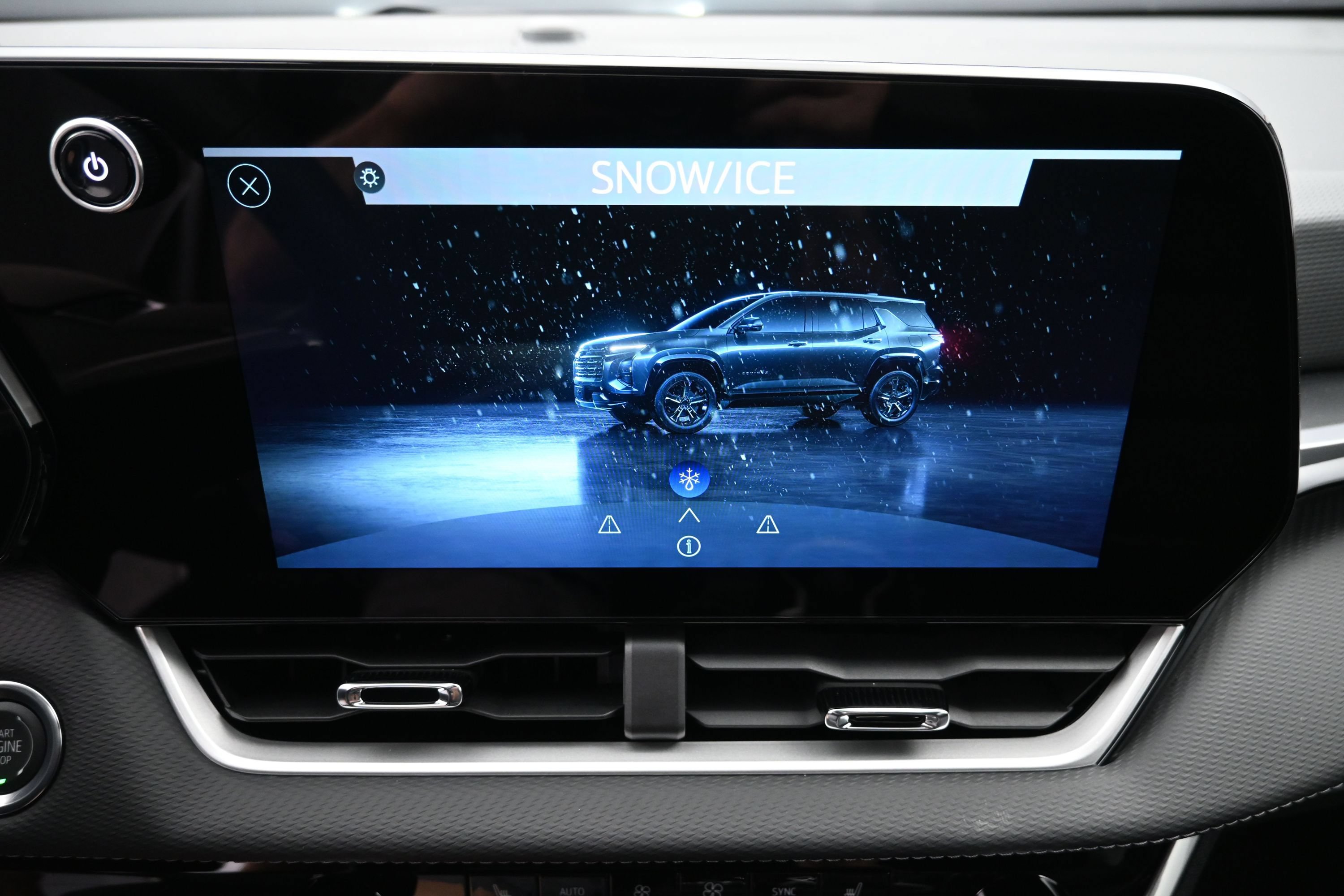 2027 Chevrolet Equinox LT - Photo 37