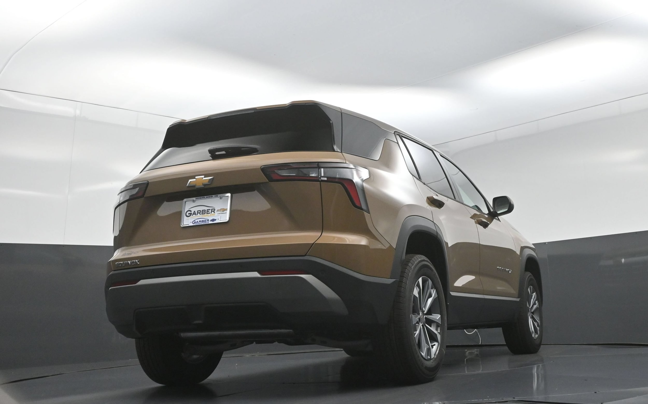 2027 Chevrolet Equinox LT - Photo 12